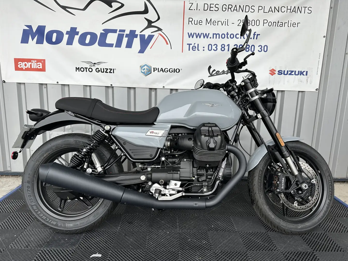 Moto Guzzi V7 Sport - 1