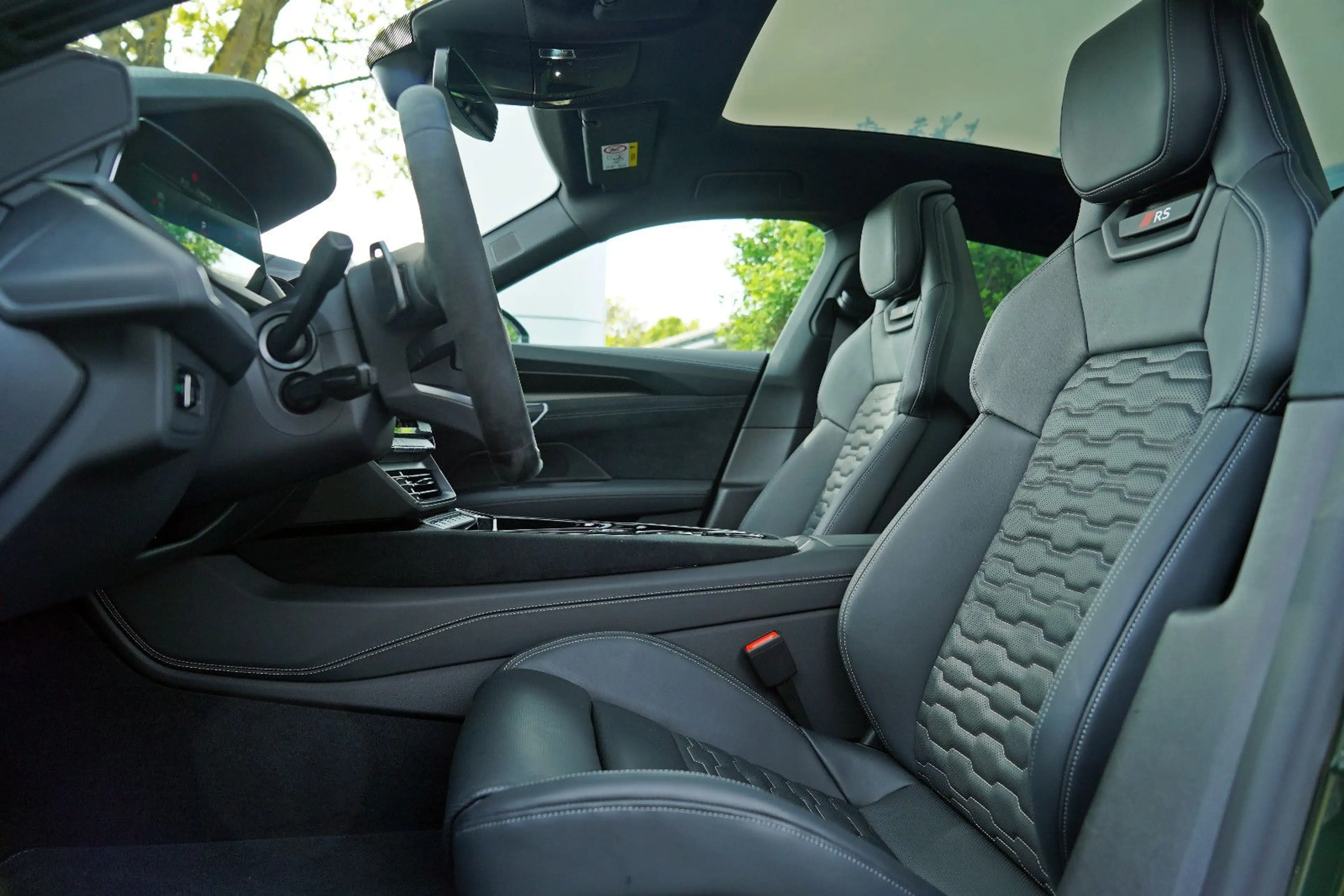Audi RS e-tron GT EXCLUSIVE PANO MATRIX MASSAGE ALLRA — photo 14