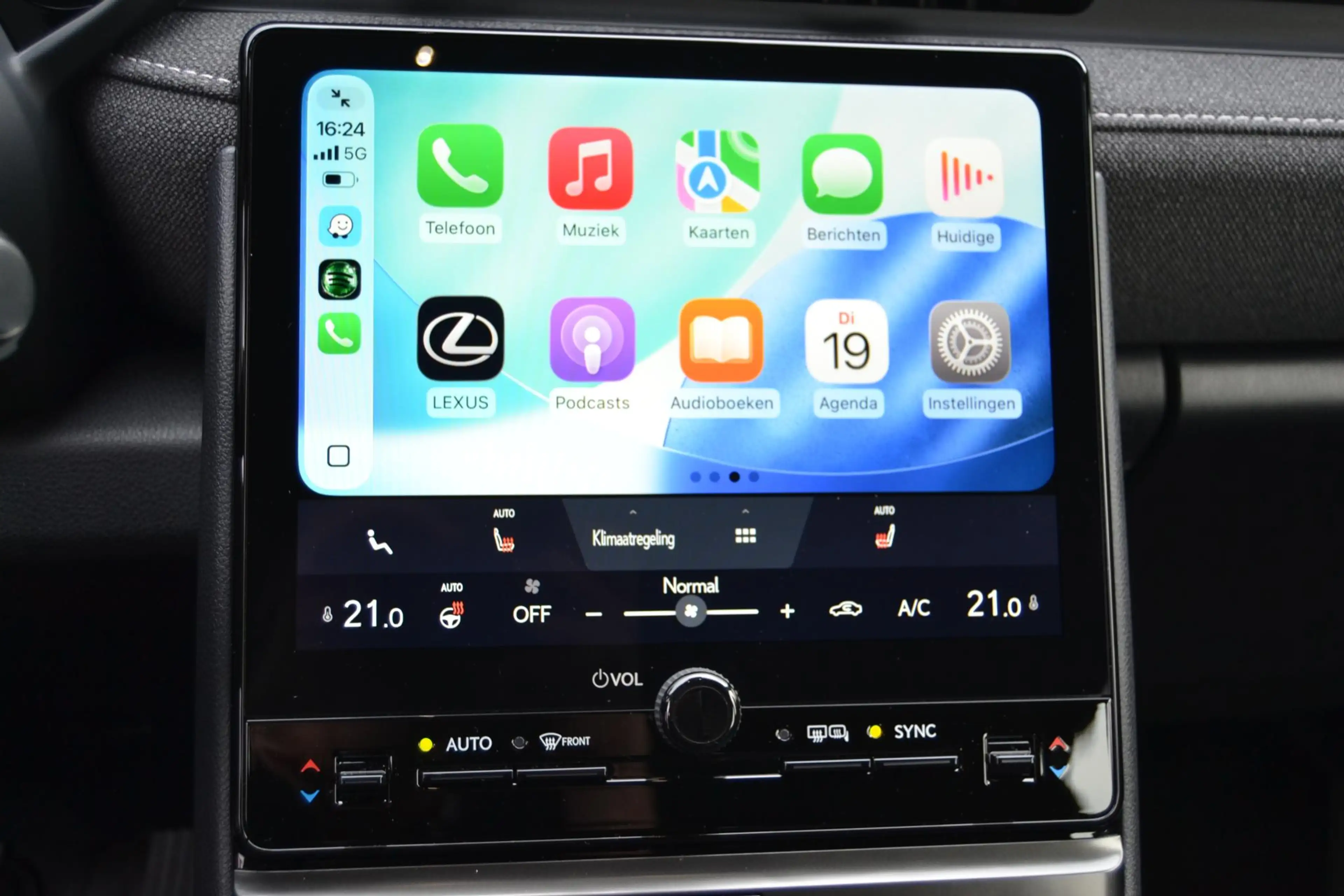 Lexus LBX 2WD STOELVERW STUURVERW PARK-SENSOR BLIND-SPOT CAR — photo 23
