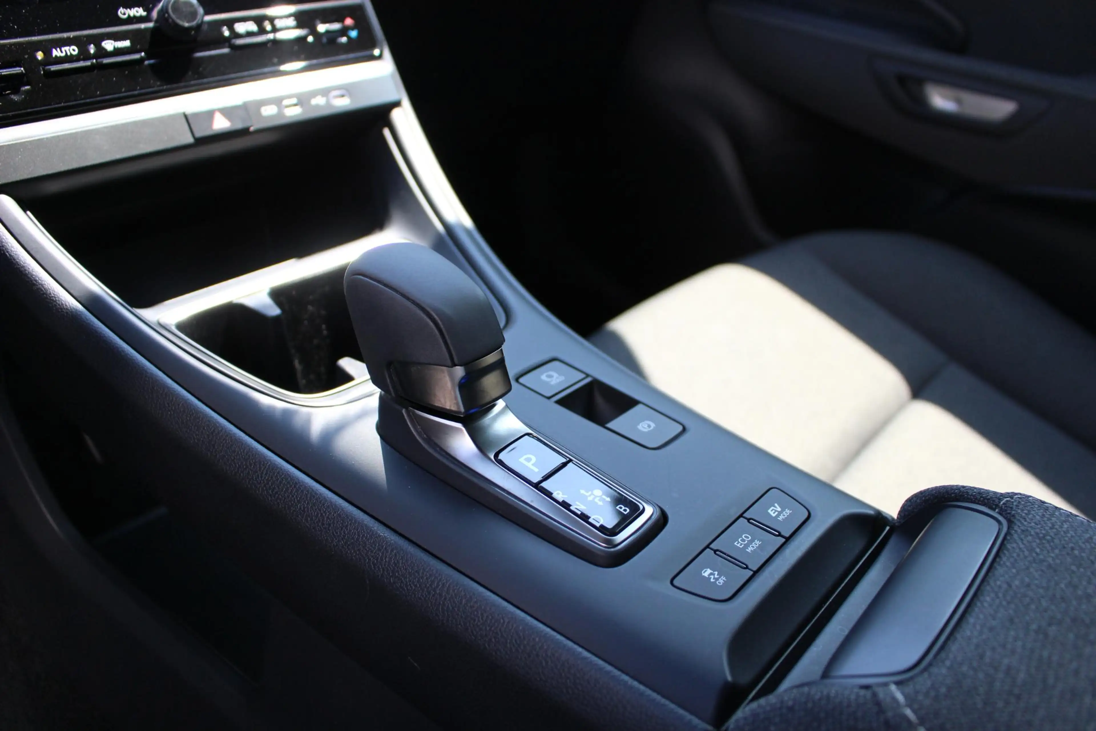 Lexus LBX 2WD STOELVERW STUURVERW PARK-SENSOR BLIND-SPOT CAR — photo 27