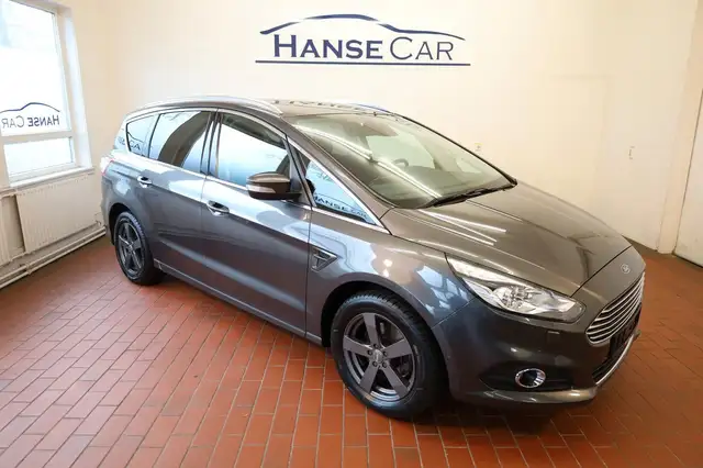 Ford S-Max 1,5 EcoBoost Titanium / 1 Jahr Garantie !