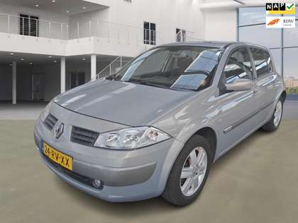 Renault Megane 1.6-16V Expression Luxe/airco/cruise/trekhaak/lage