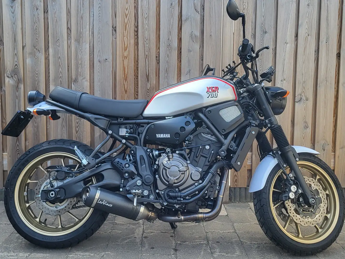 Yamaha XSR 700 Xtribute Grigio - 1