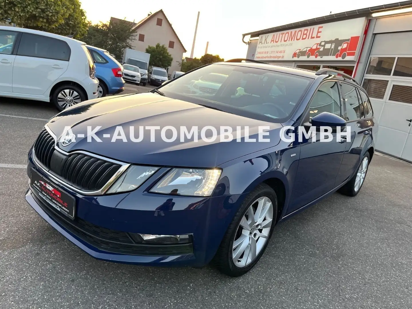Skoda Octavia Combi Drive*1-HAND*TEMPO*DAB*LED*SHZ* Blau - 1