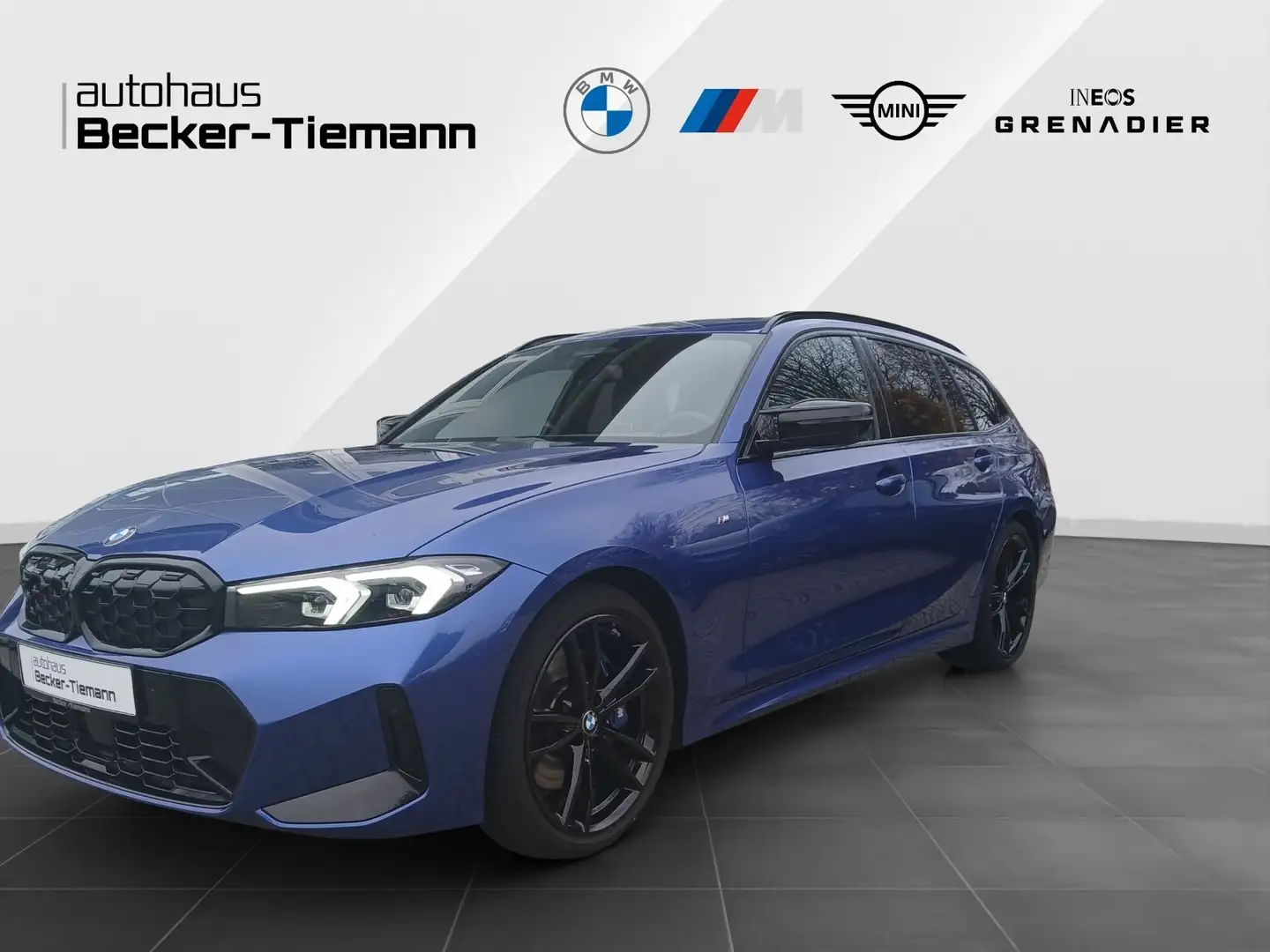 BMW M3 40i xDrive Touring 19" / DrivAssProf / ParkAss+ / Blau - 1