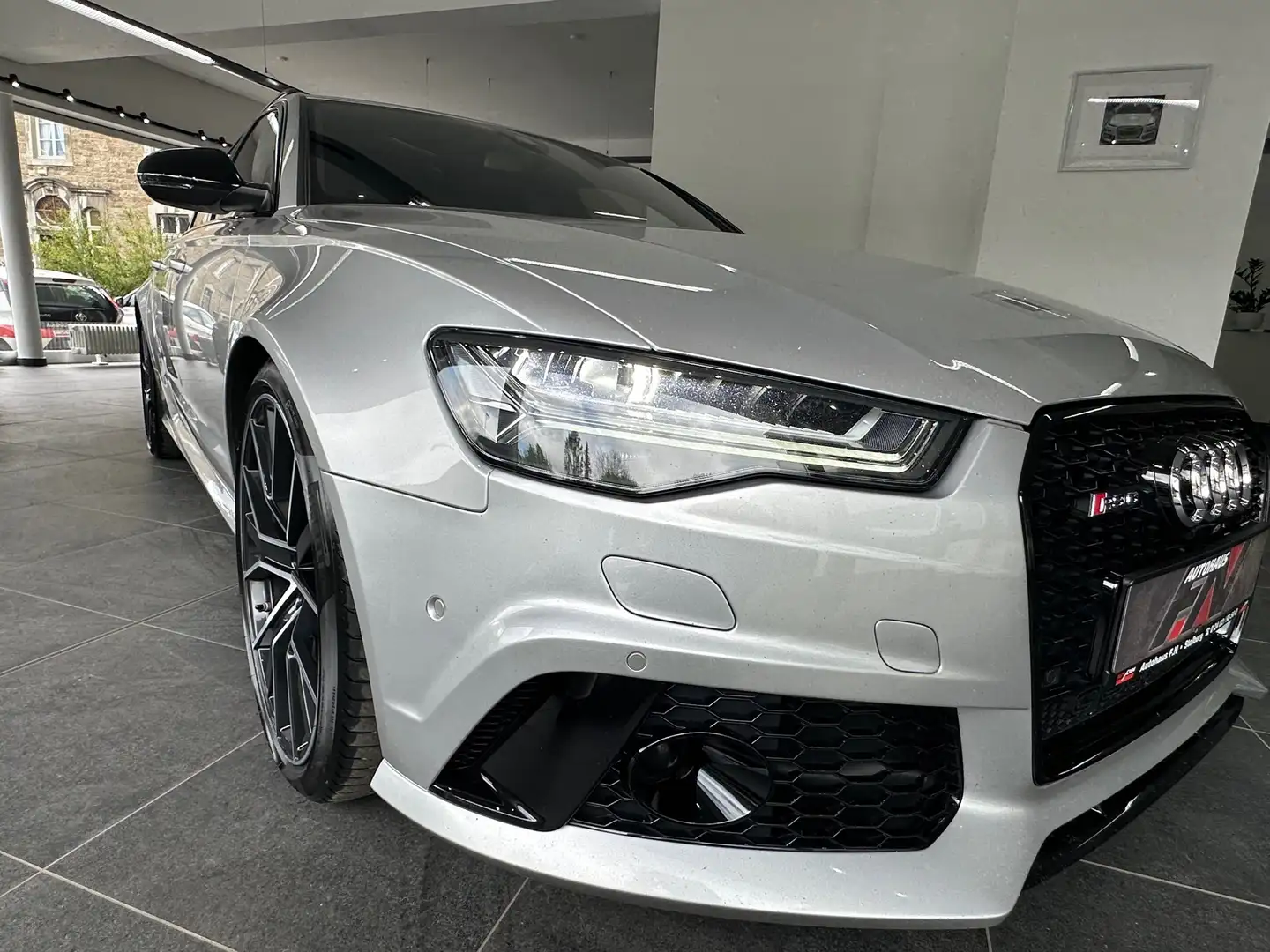 Audi RS6 performance / Dynamik+ / Carbon / B&O / Pano./ HUD Grau - 2