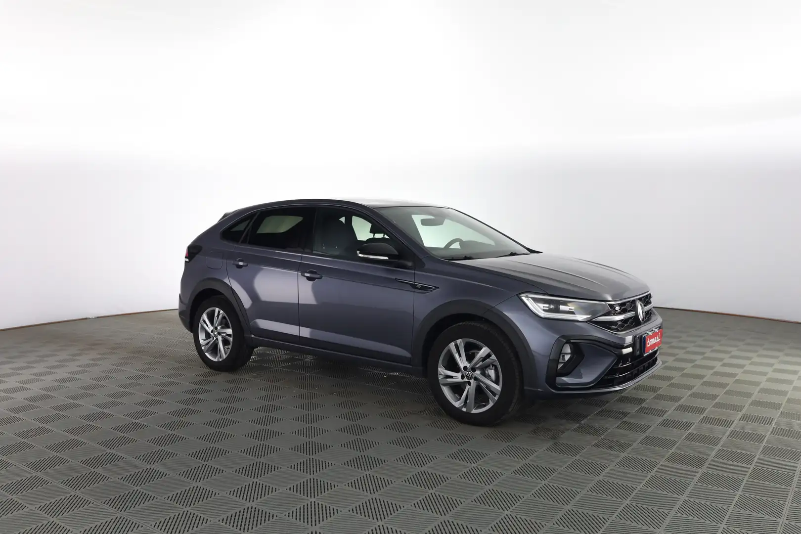 Volkswagen Taigo 1.0 TSI 110CV DSG R-Line TETTO PANORAMICO Gris - 2