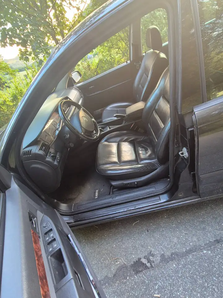 Opel Omega Caravan 2.5 V6, foto 9