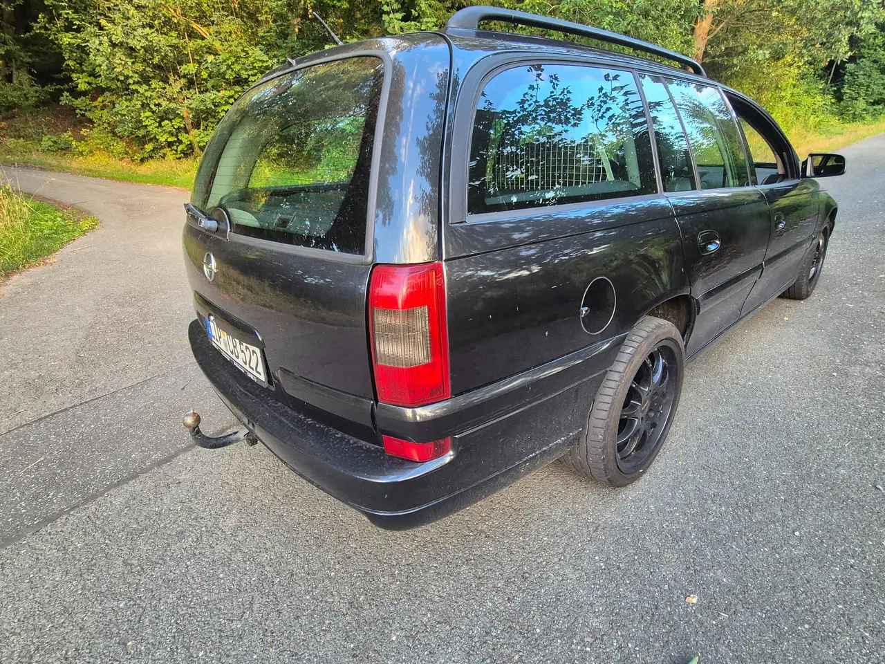Opel Omega Caravan 2.5 V6, foto 6
