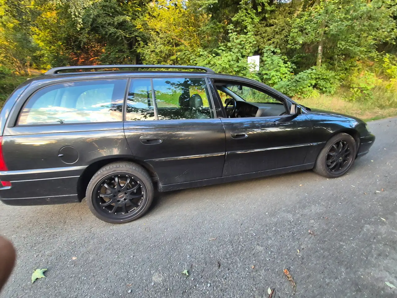 Opel Omega Caravan 2.5 V6, foto 7