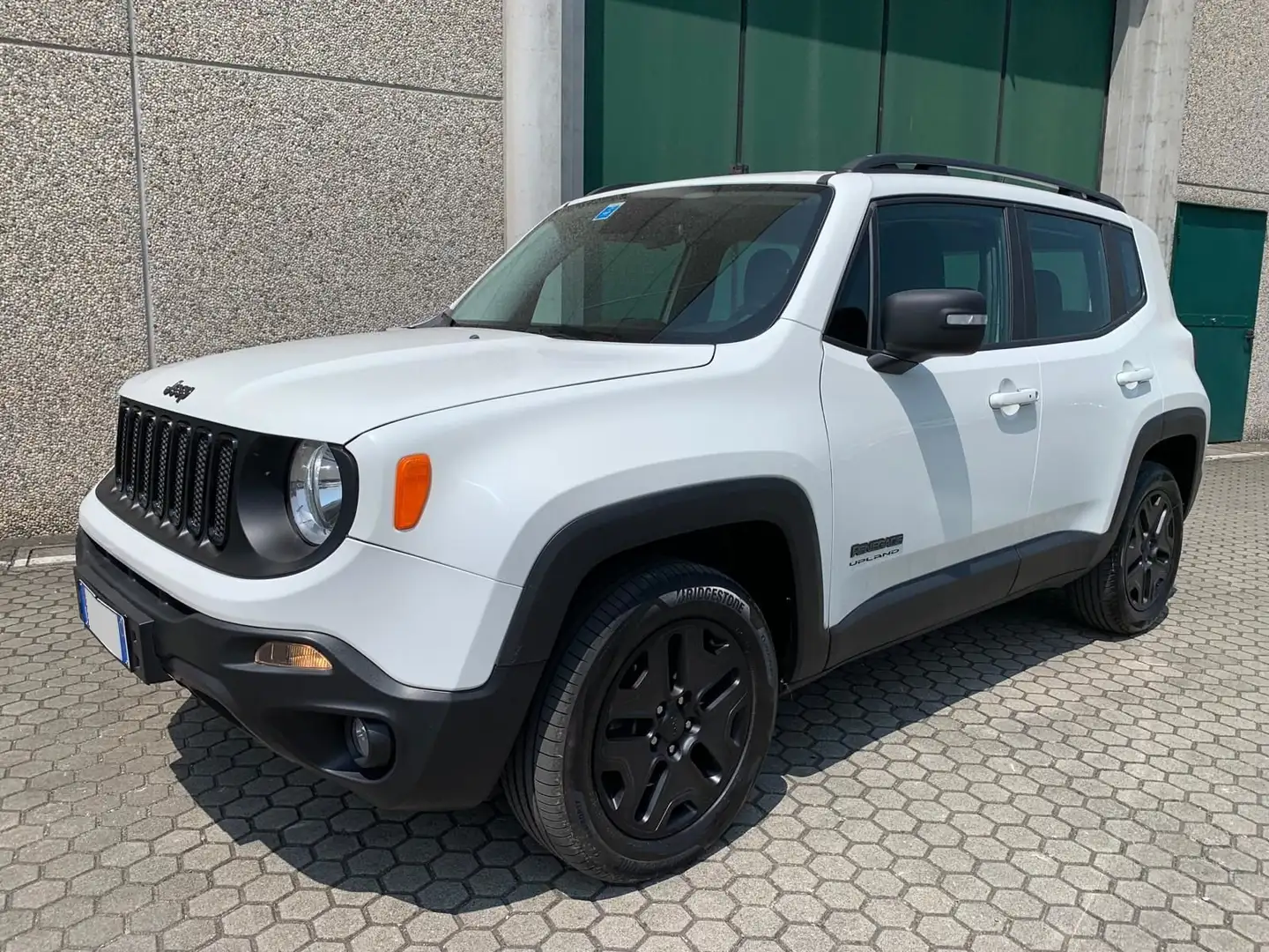 Jeep Renegade 2.0 Mjt 140CV 4WD - Active Drive Low Upland - Weiß - 2