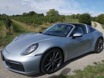 4 (992), Sport Chrono, 1 Jahr Approved Garantie