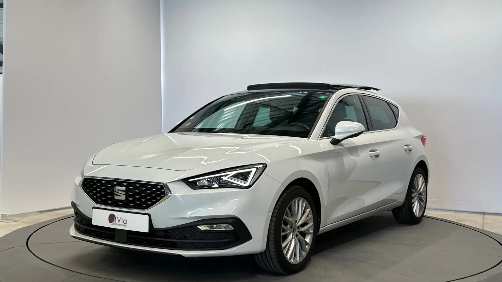 SEAT Leon 1.5 eTSI 150 DSG7 Xcellence Blanc - 1