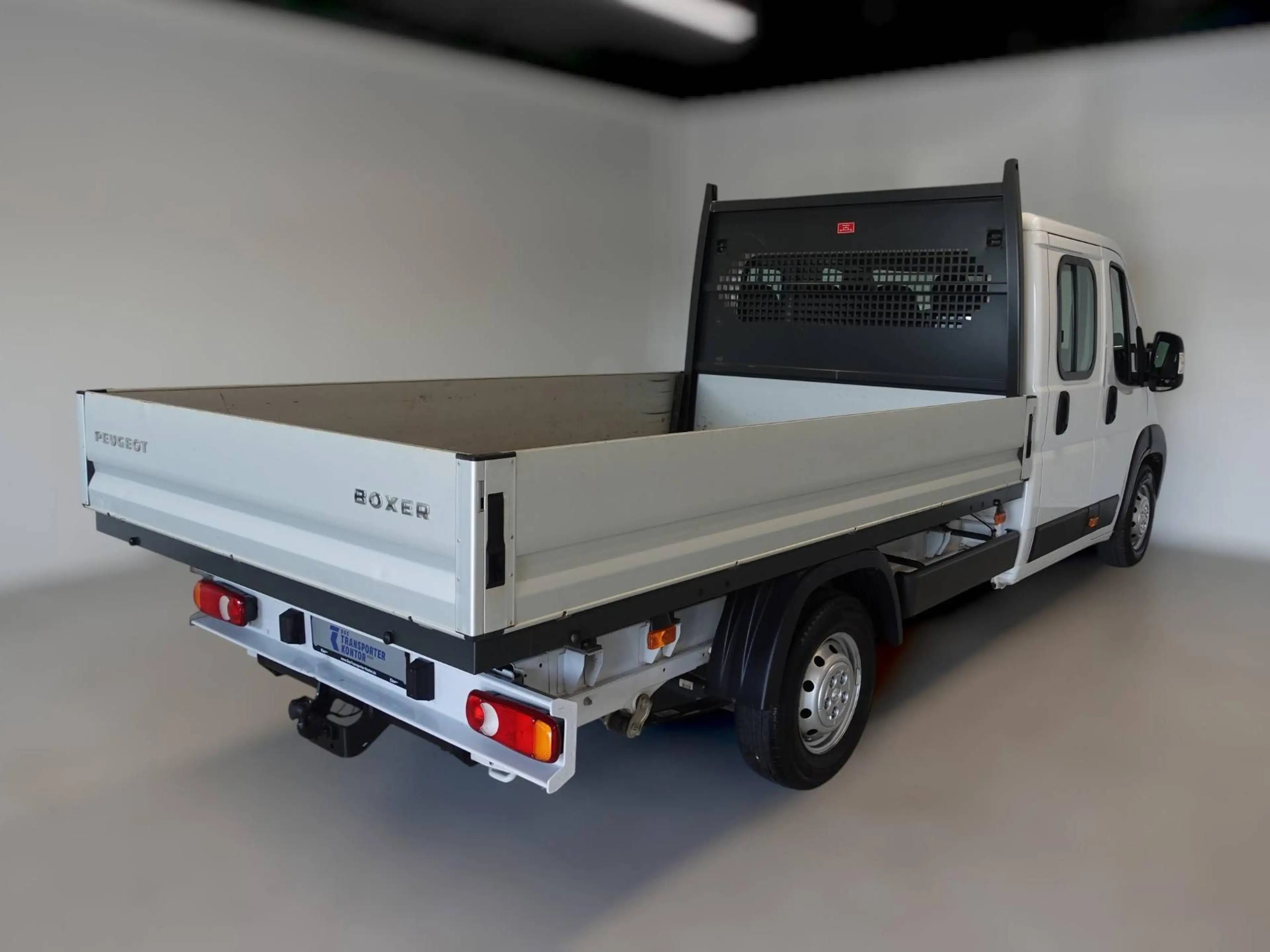Peugeot Boxer 435 L4 BlueHDi 140 AHK Klima 7 Sitz Pritsche TÜV Neu — photo 6