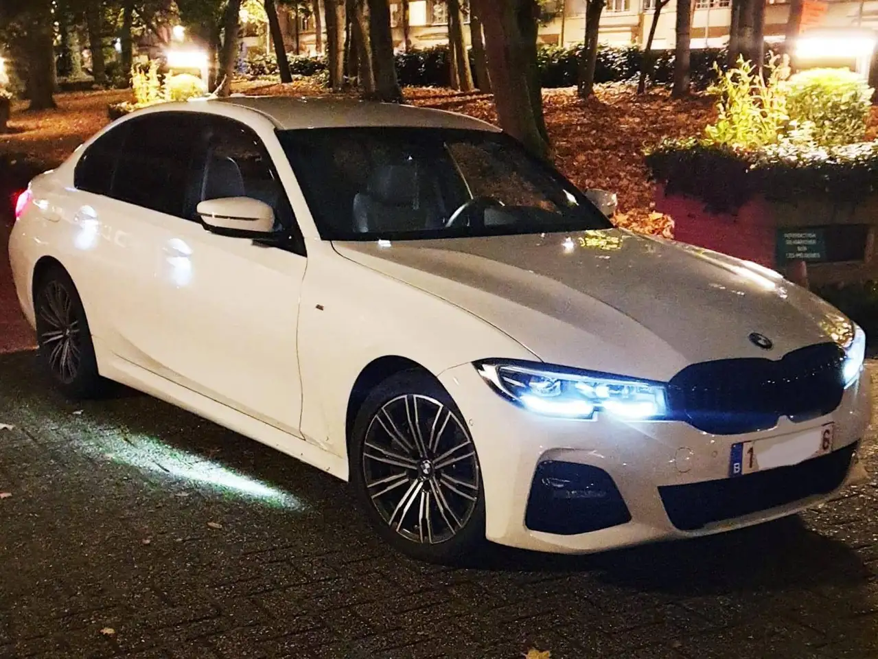 BMW 330