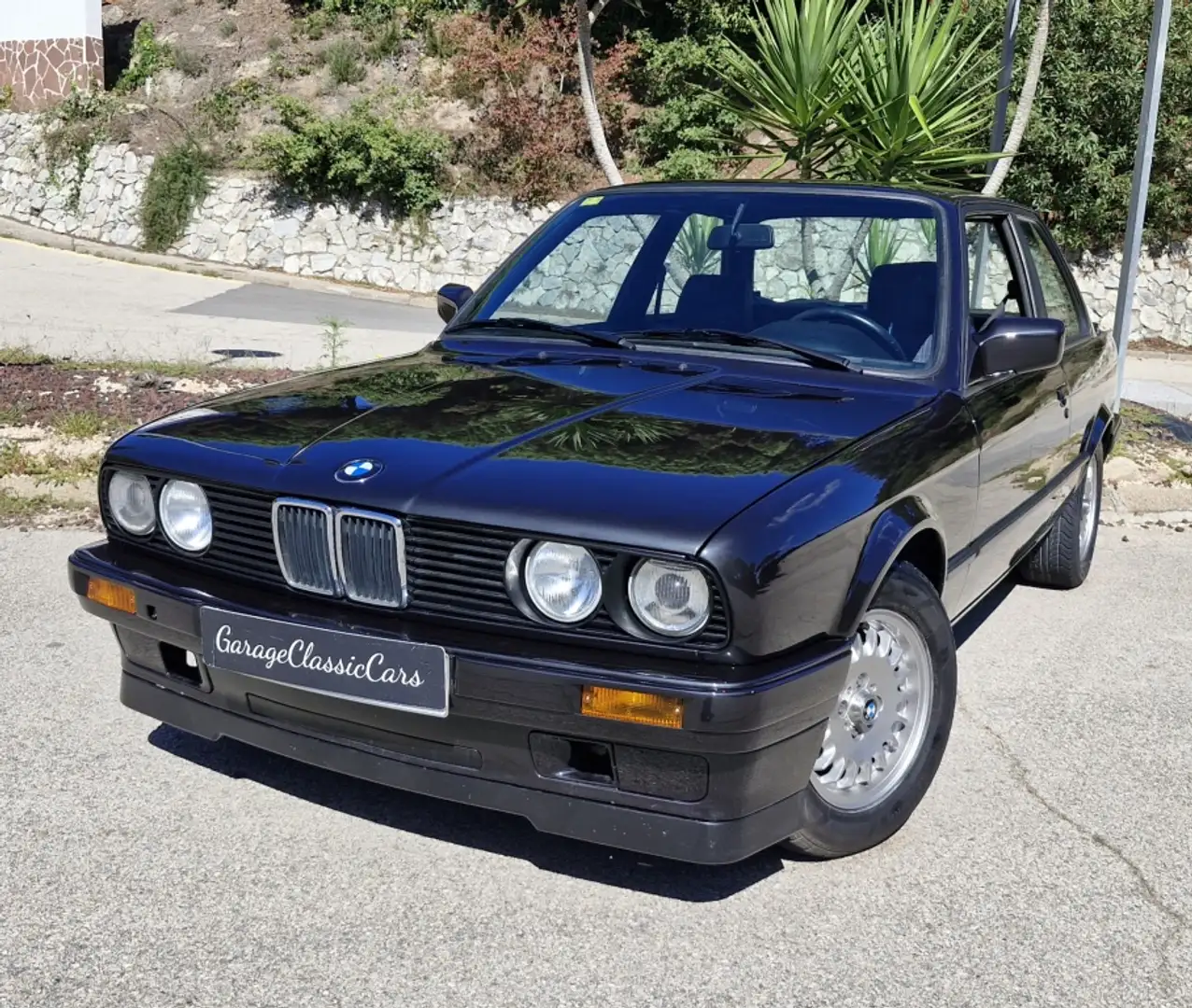 BMW 318 318i S Noir - 1