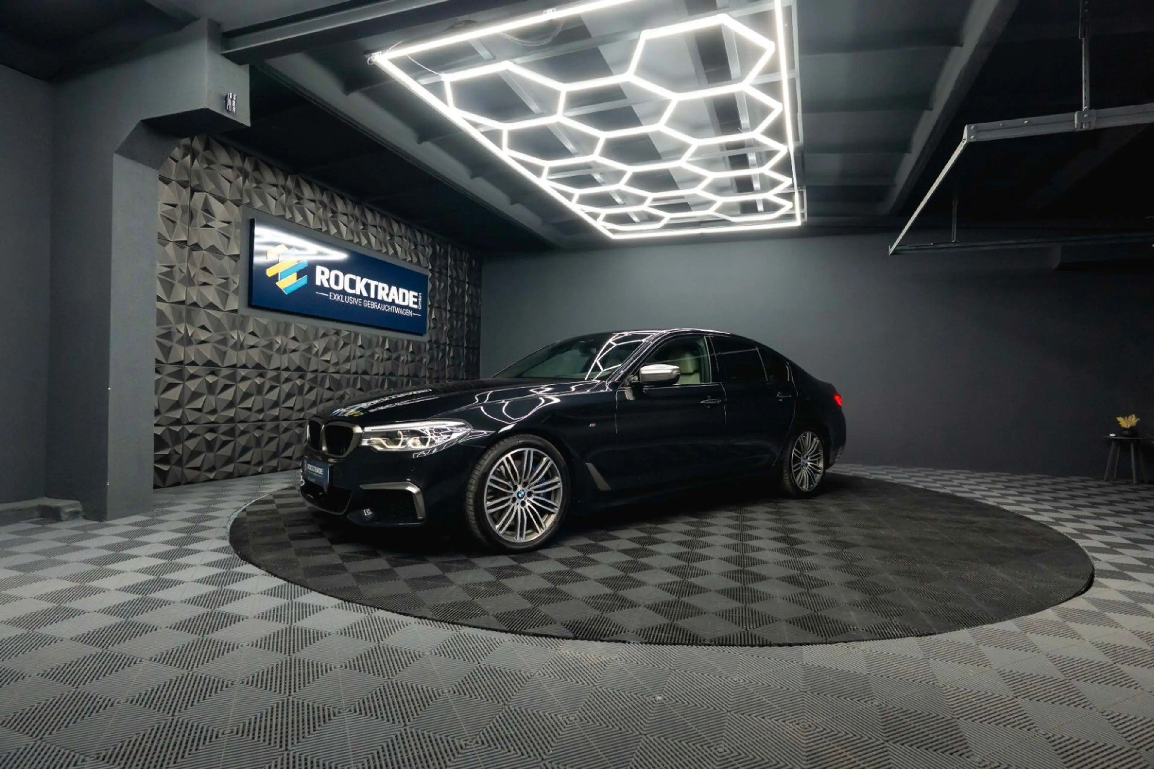 BMW 550 i xDrive Shadow Line | ACC | Massage | LED — photo 2