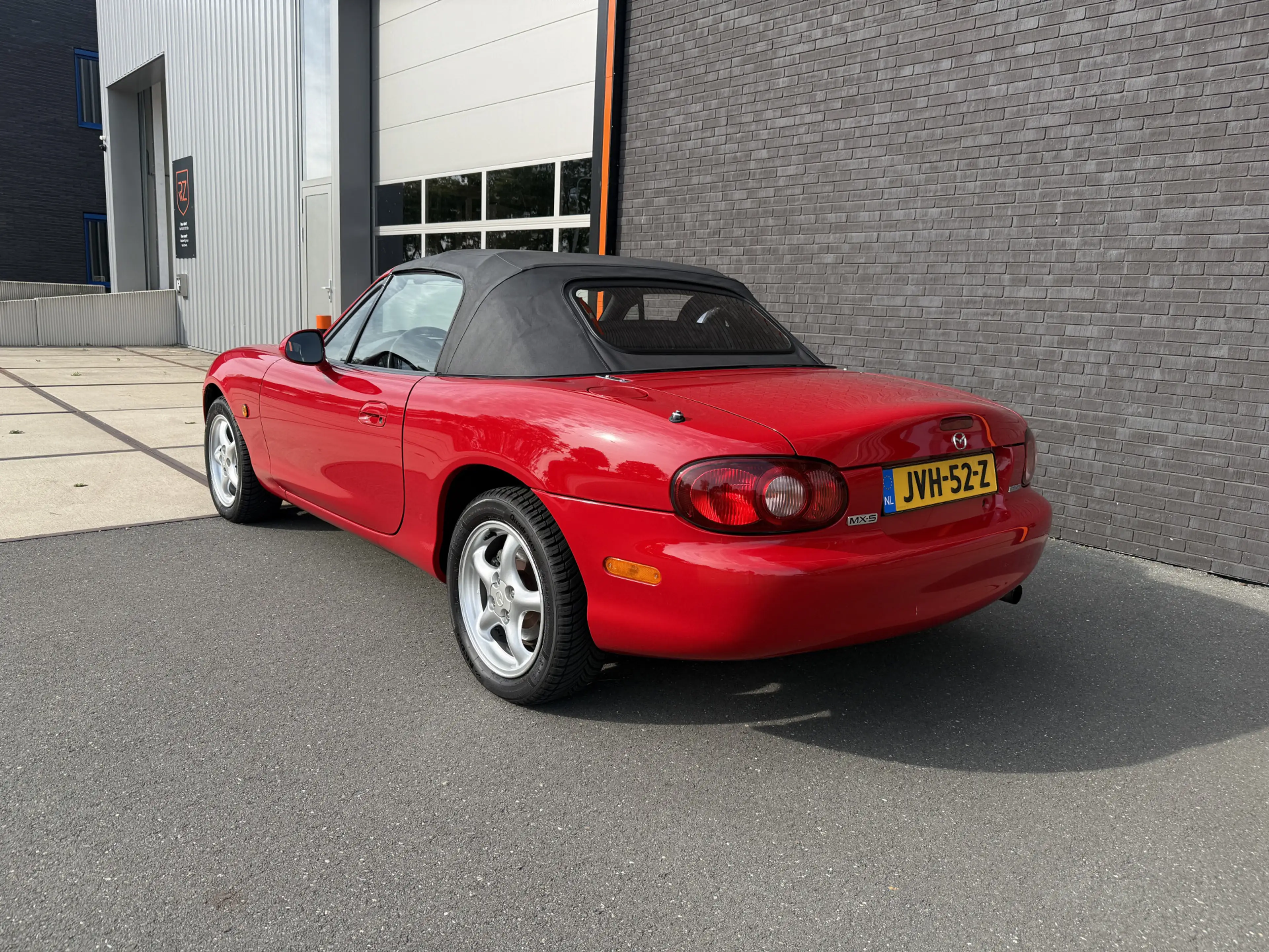 Mazda MX-5 1.6i NB-FL Touring l Extreem lage tellerstand! l C — photo 13