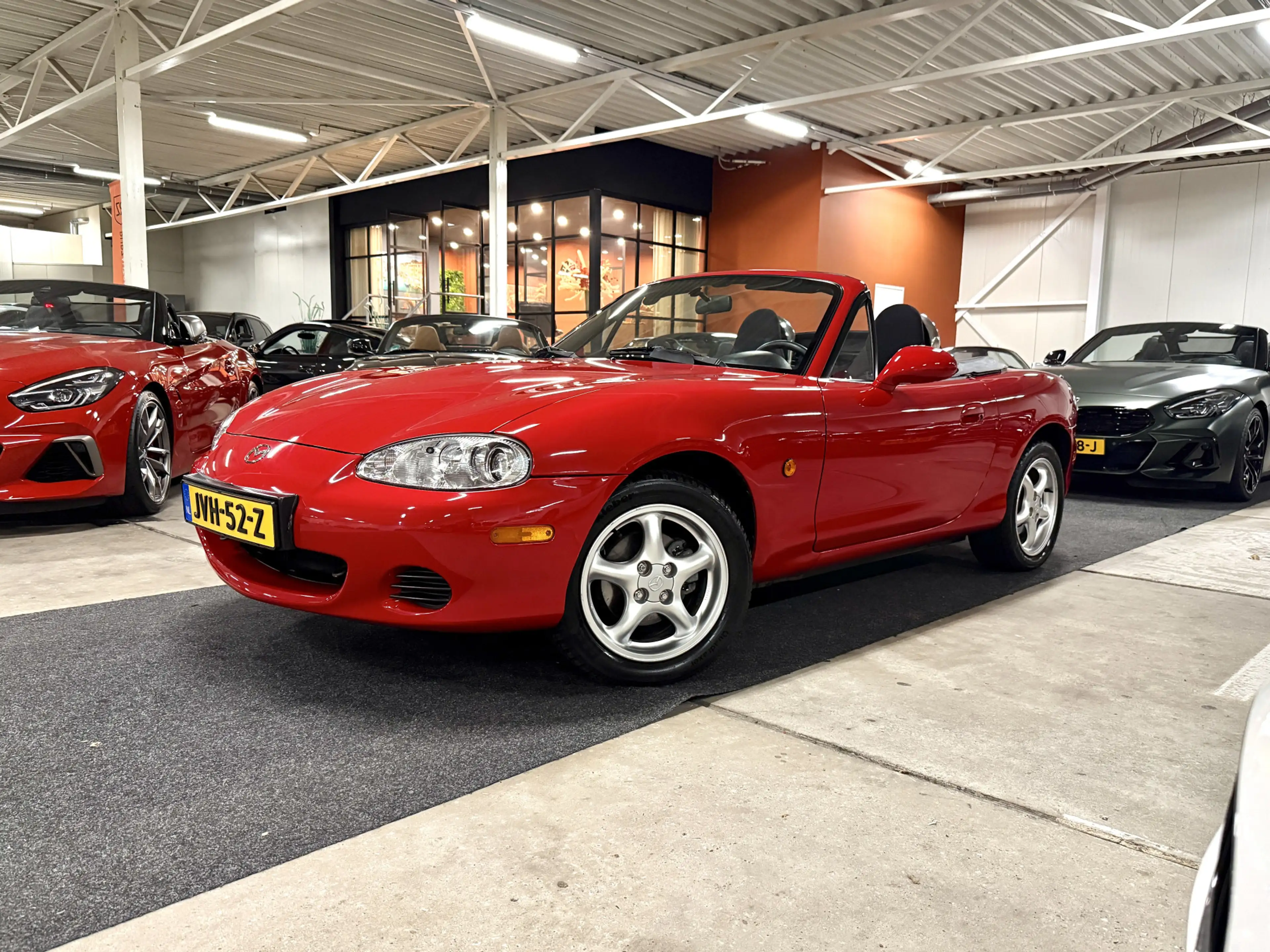 Mazda MX-5 1.6i NB-FL Touring l Extreem lage tellerstand! l C