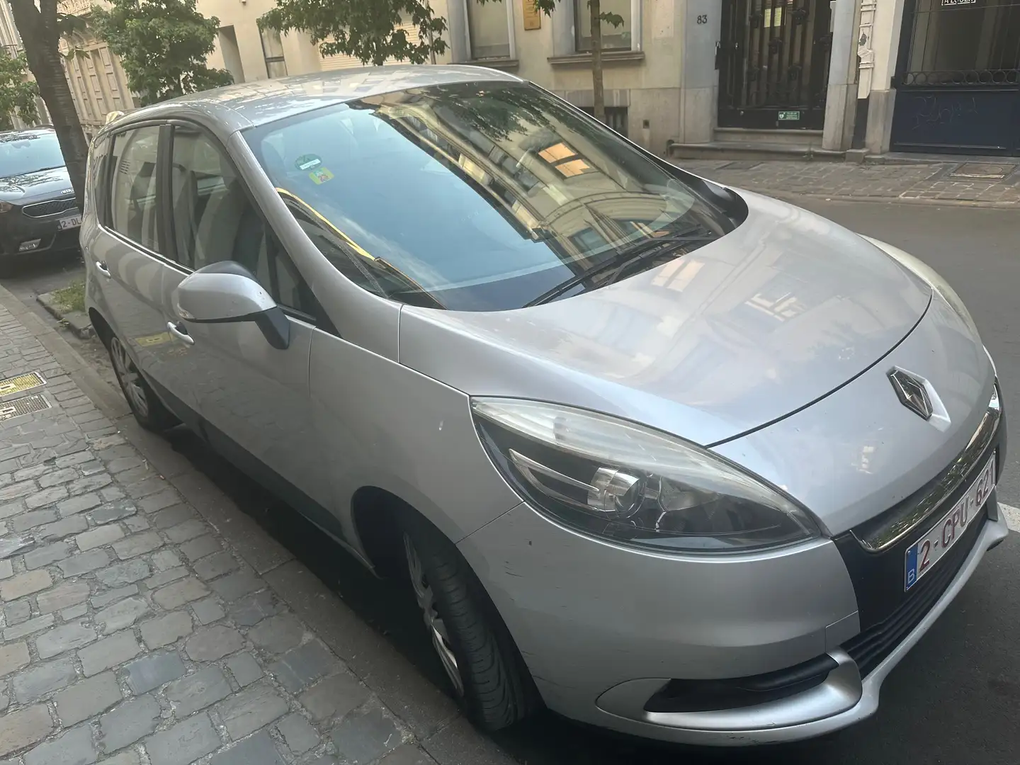 Renault Scenic Scenic 1.6i Authentique Gris - 1