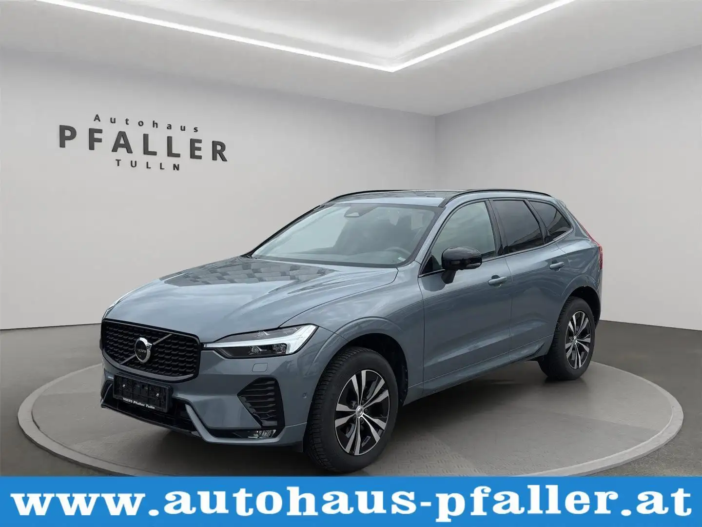 Volvo XC60 B4 R Design AWD Geartronic Grigio - 1