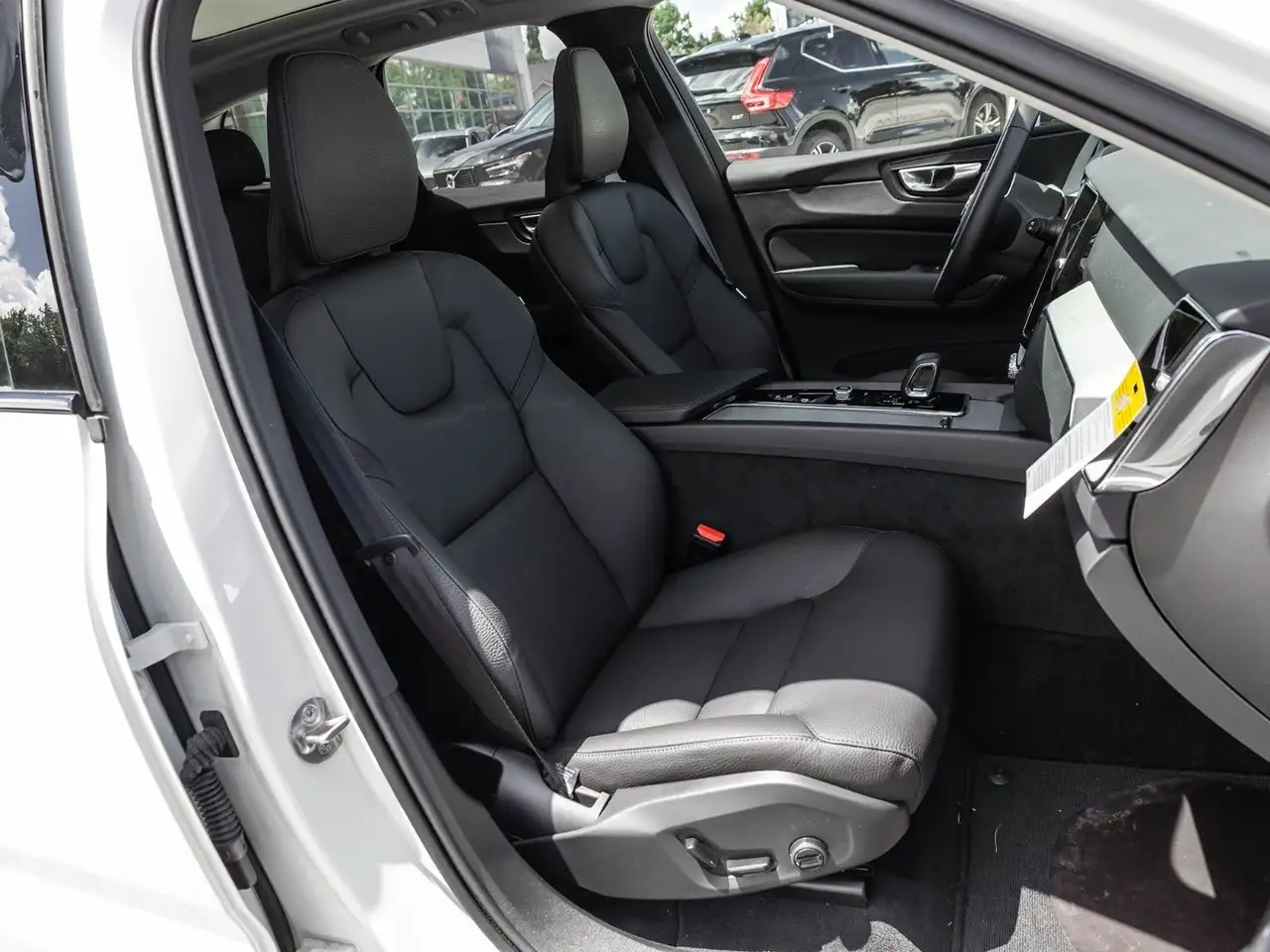 Volvo XC60 photo Volvo XC60