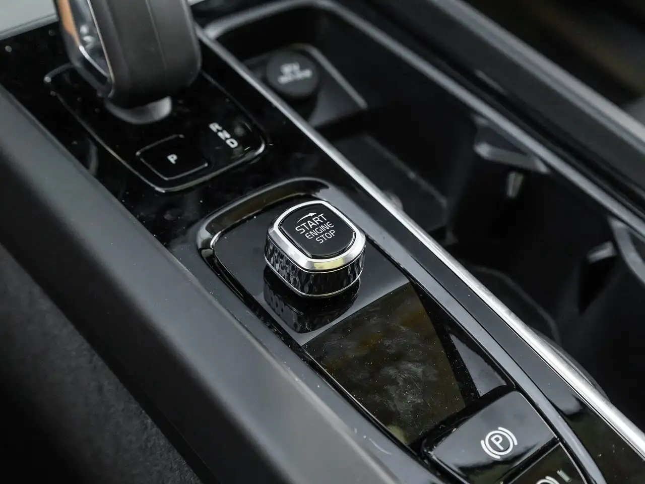 Volvo XC60 photo Volvo XC60