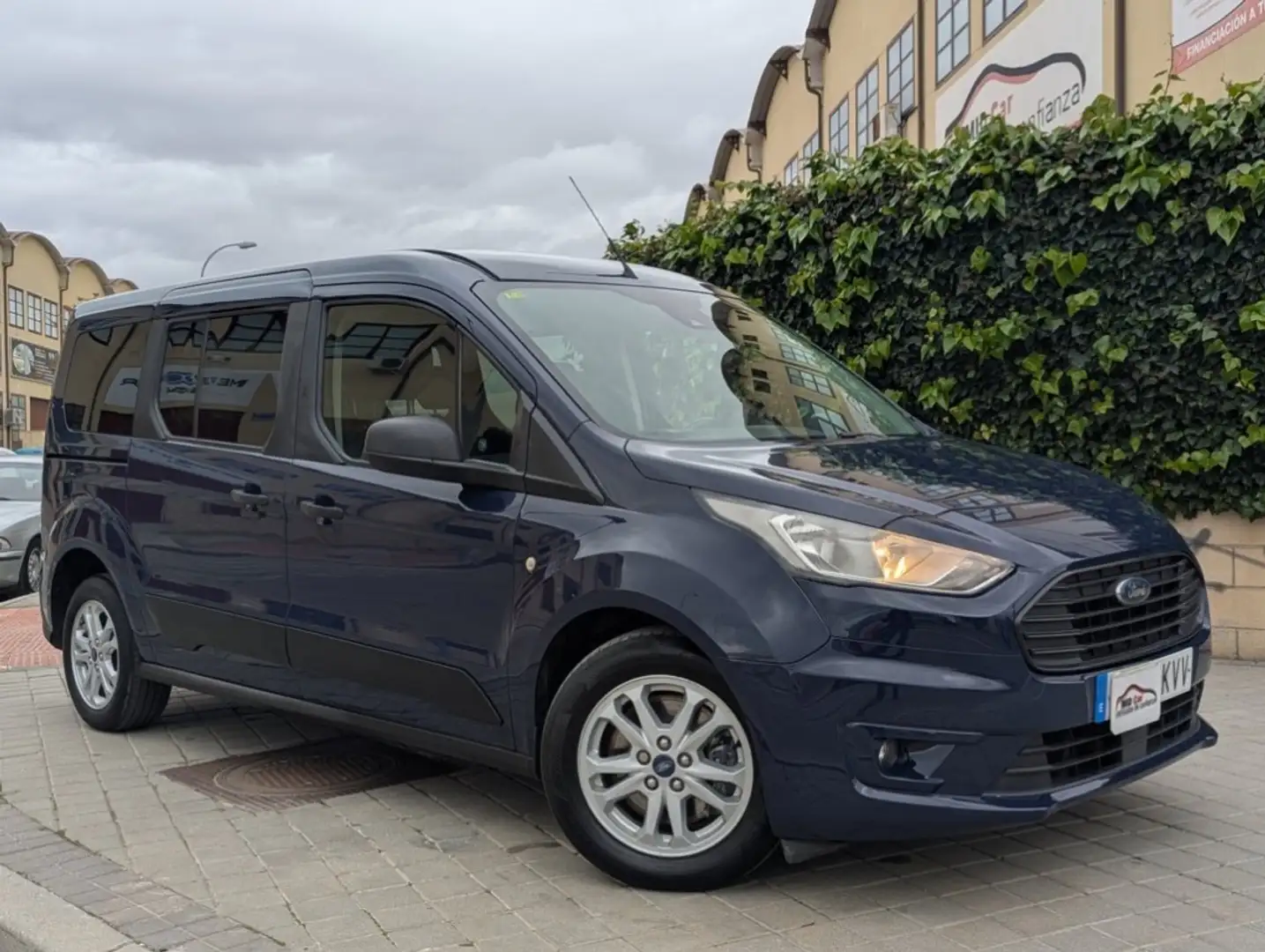 Ford Tourneo Connect Grand 1.5TDCi Auto-S&S Trend 120 Bleu - 2