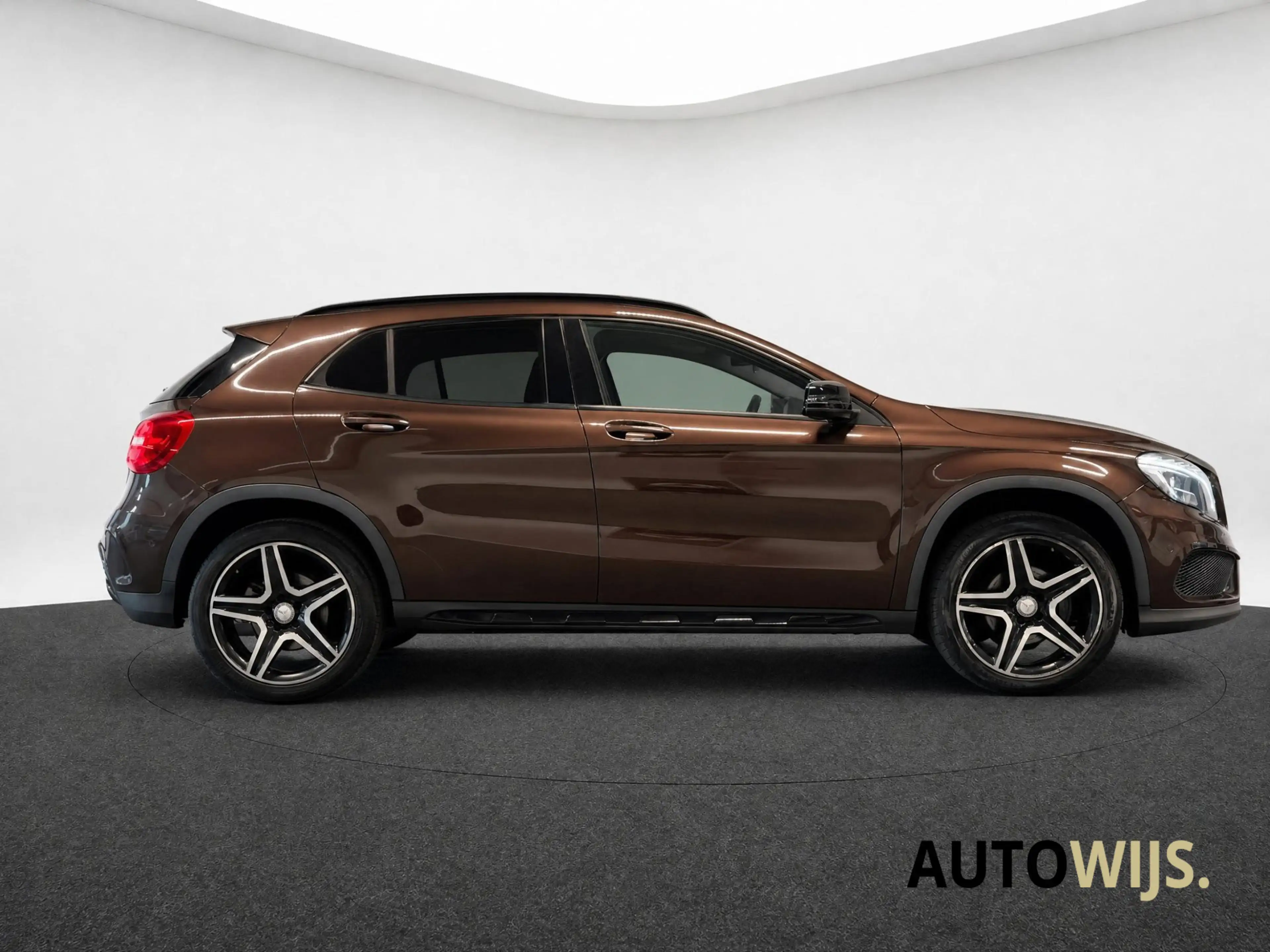 Mercedes-Benz GLA 200 Premium Plus|156PK|AMG|NAVI|CAMERA|FACELIFT|LED| — photo 14