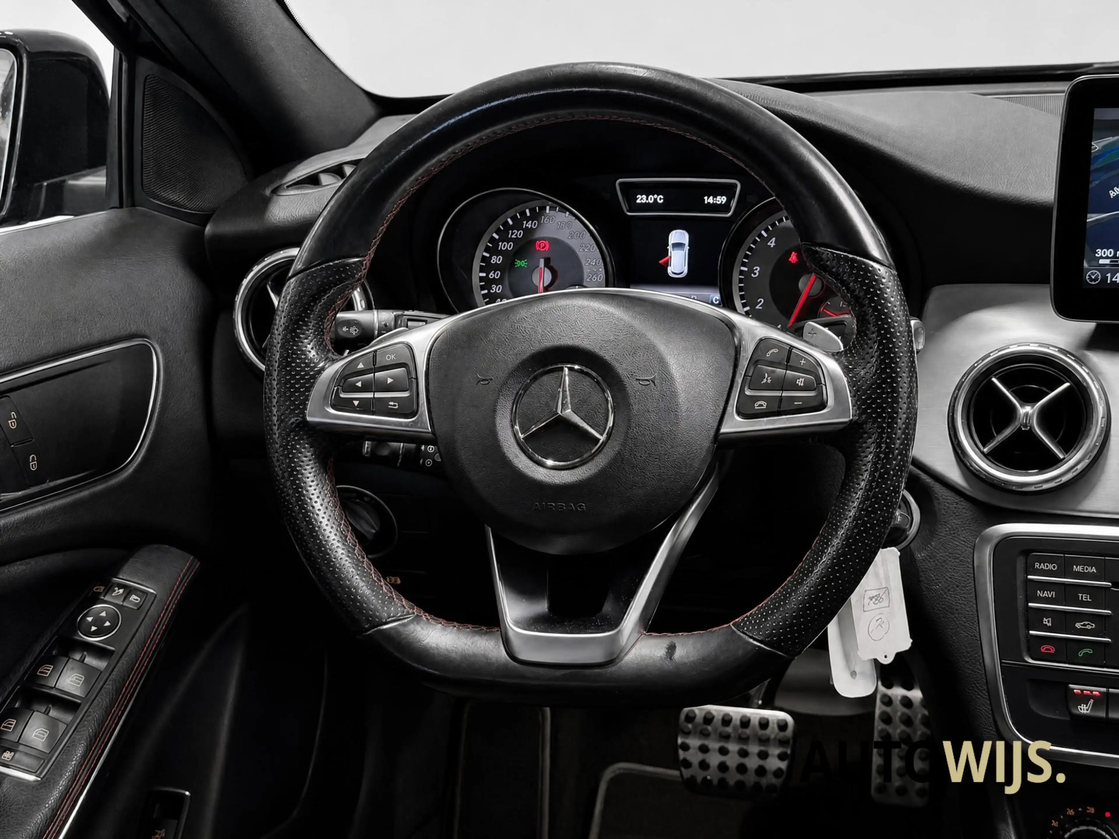 Mercedes-Benz GLA 200 Premium Plus|156PK|AMG|NAVI|CAMERA|FACELIFT|LED| — photo 15