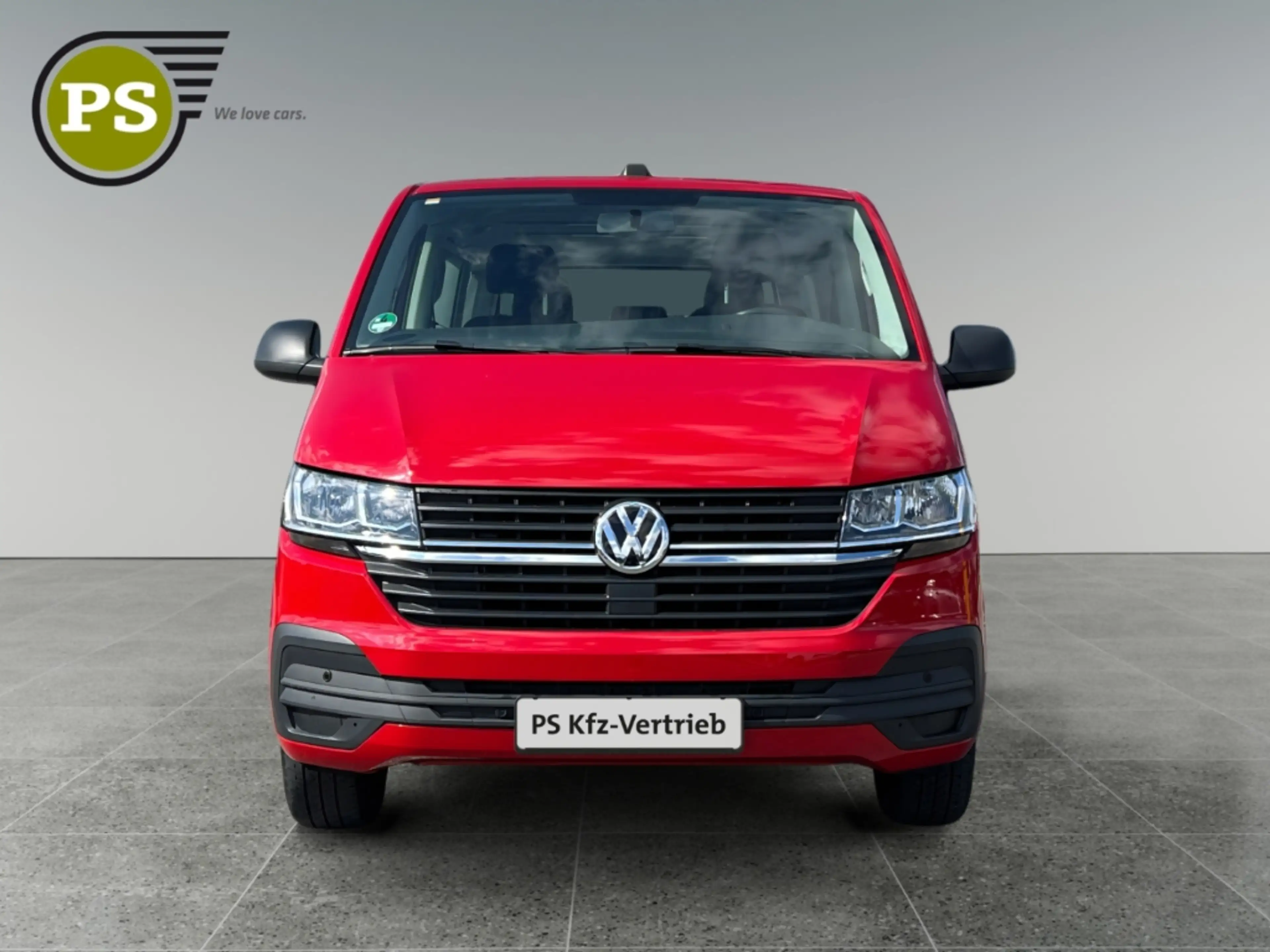 Volkswagen T6.1 Multivan Family FWD AHK DAB 7 Sitzer PDCv+h — photo 4