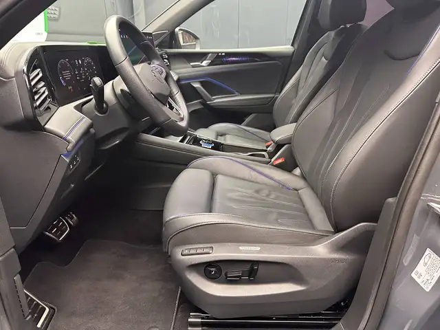 Volkswagen Tiguan view 15