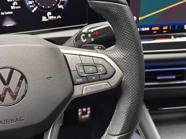 Volkswagen Tiguan view 20