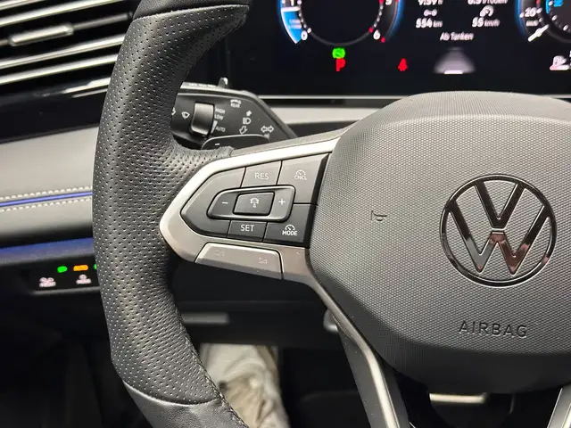 Volkswagen Tiguan view 19