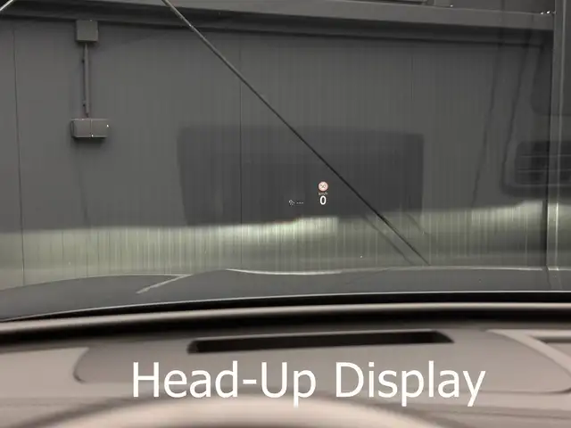 Volkswagen Tiguan view 21