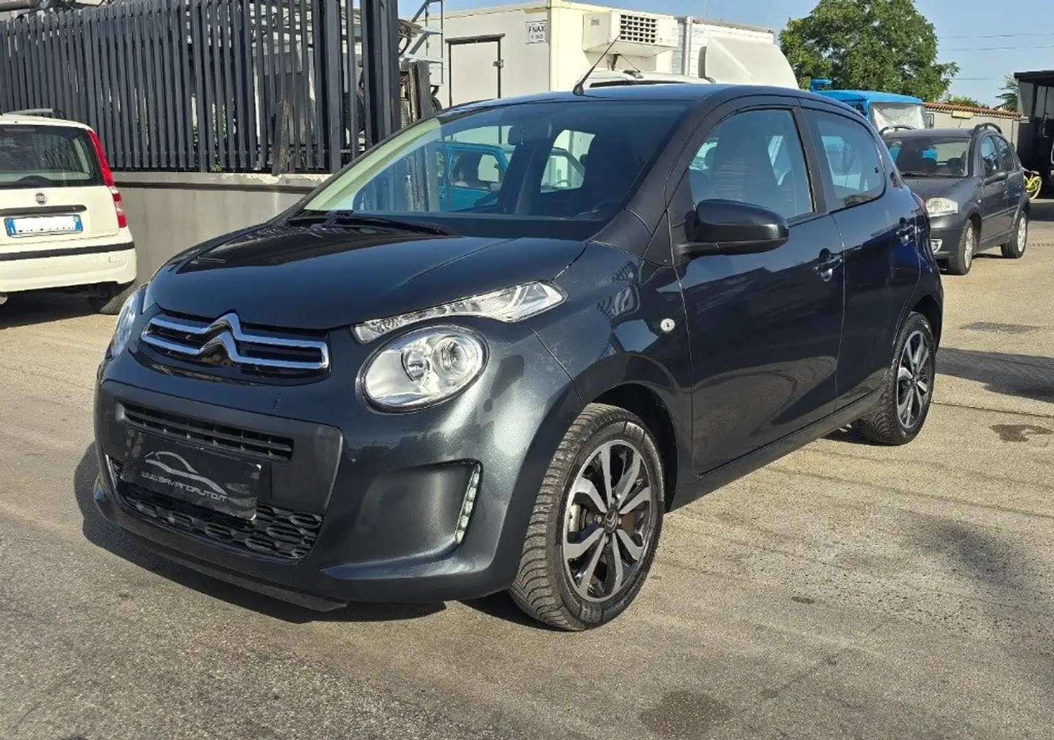 Citroen C1 VTi 72 S&S 5 porte Shine Gris - 2