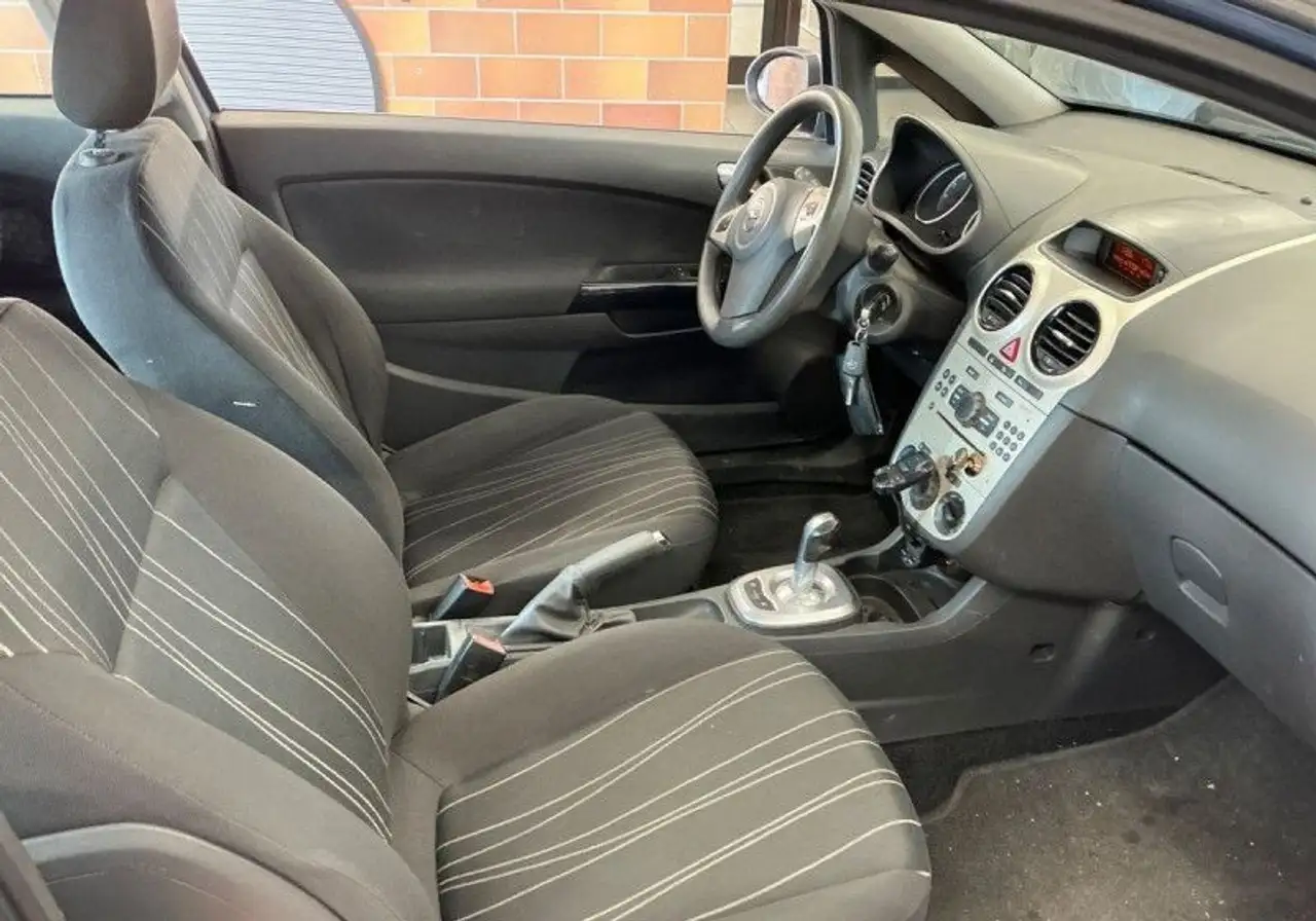 Opel Corsa Corsa Van — photo 5