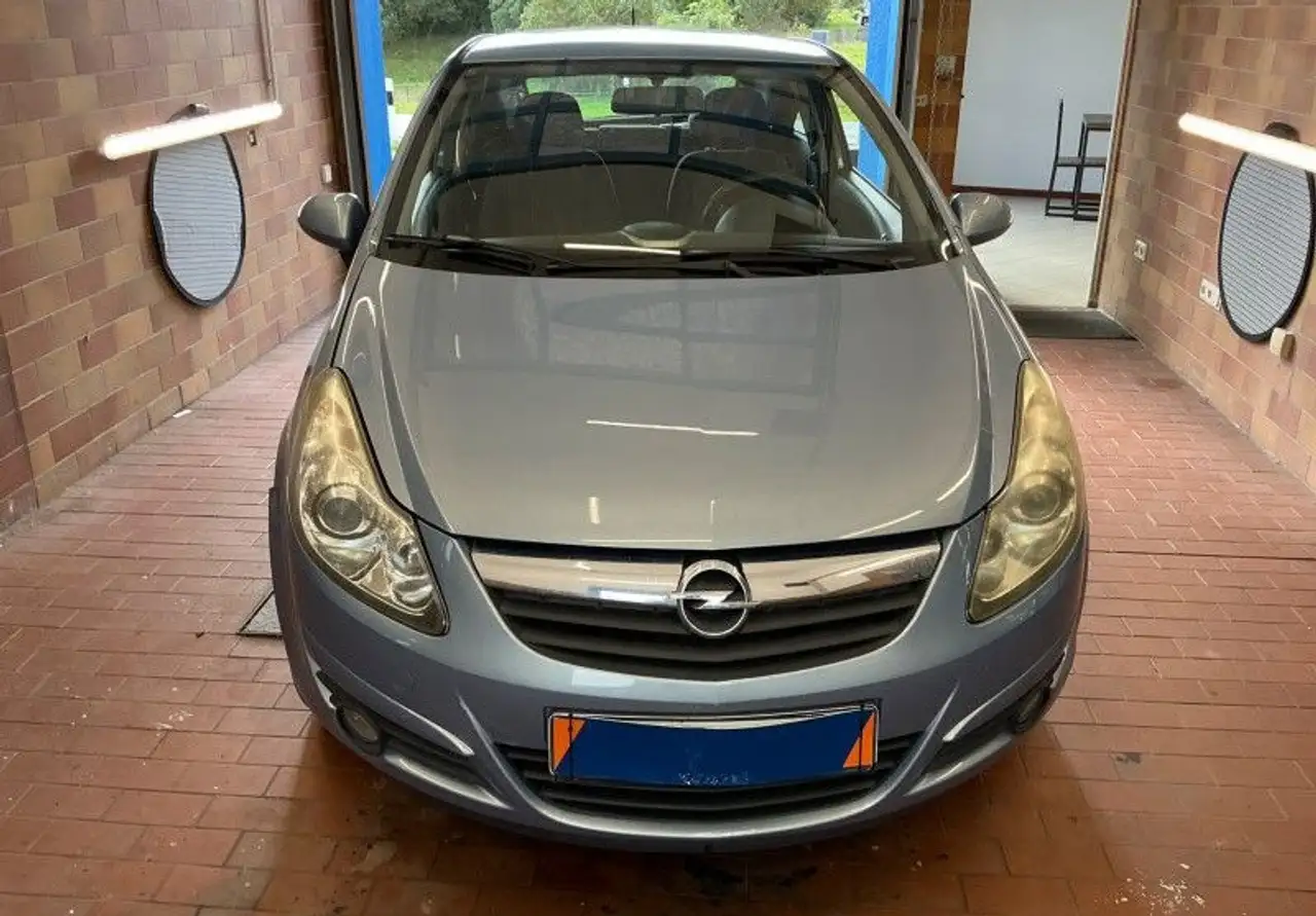 Opel Corsa Corsa Van — photo 3