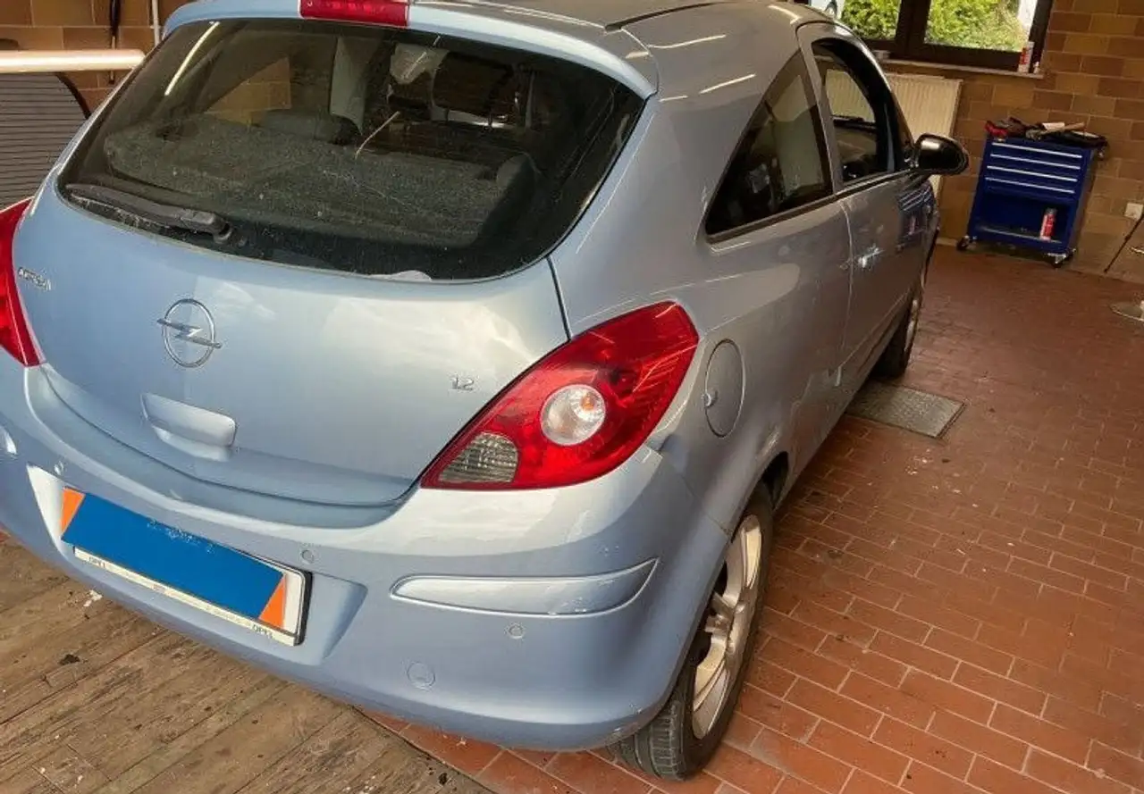 Opel Corsa Corsa Van — photo 2