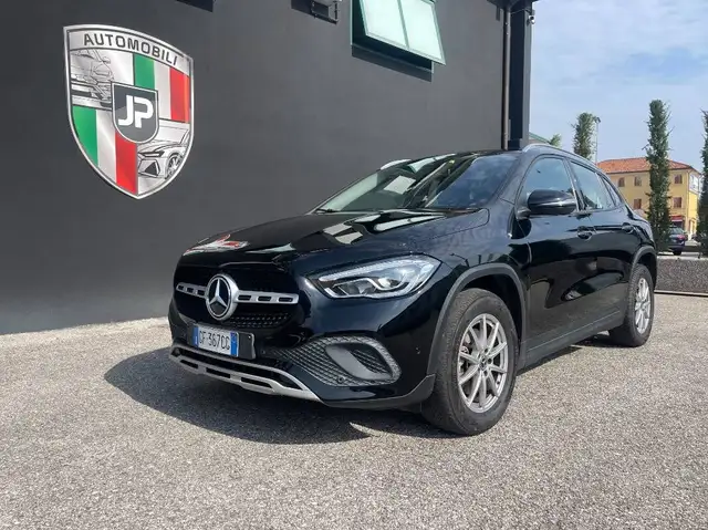 Mercedes-Benz GLA 180 180 d Business Extra auto