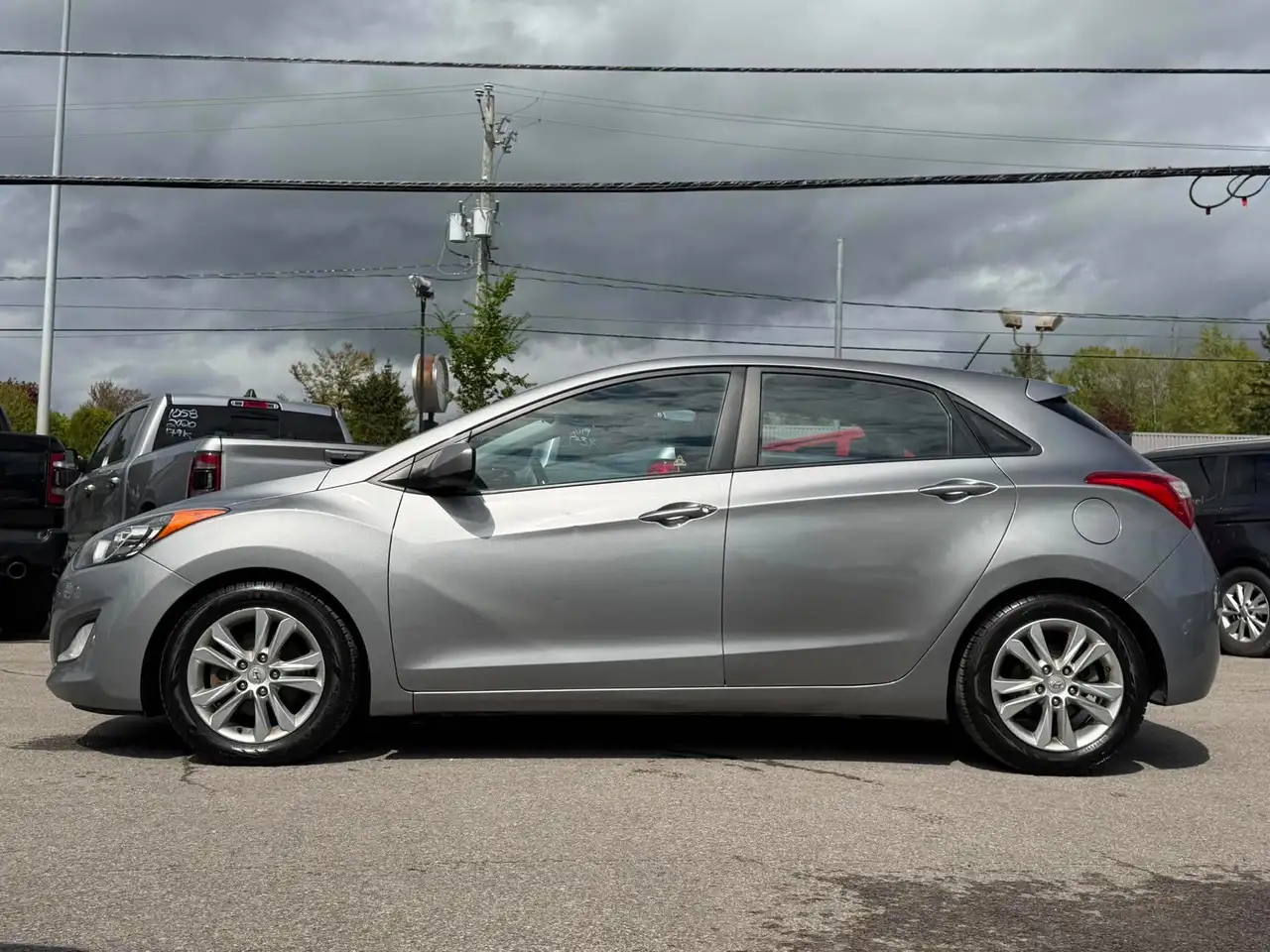 Hyundai ELANTRA снимка Hyundai ELANTRA