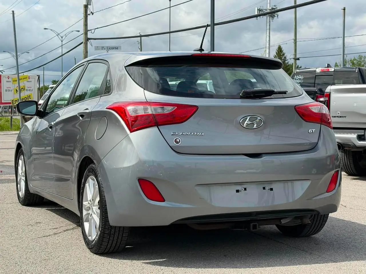 Hyundai ELANTRA снимка Hyundai ELANTRA
