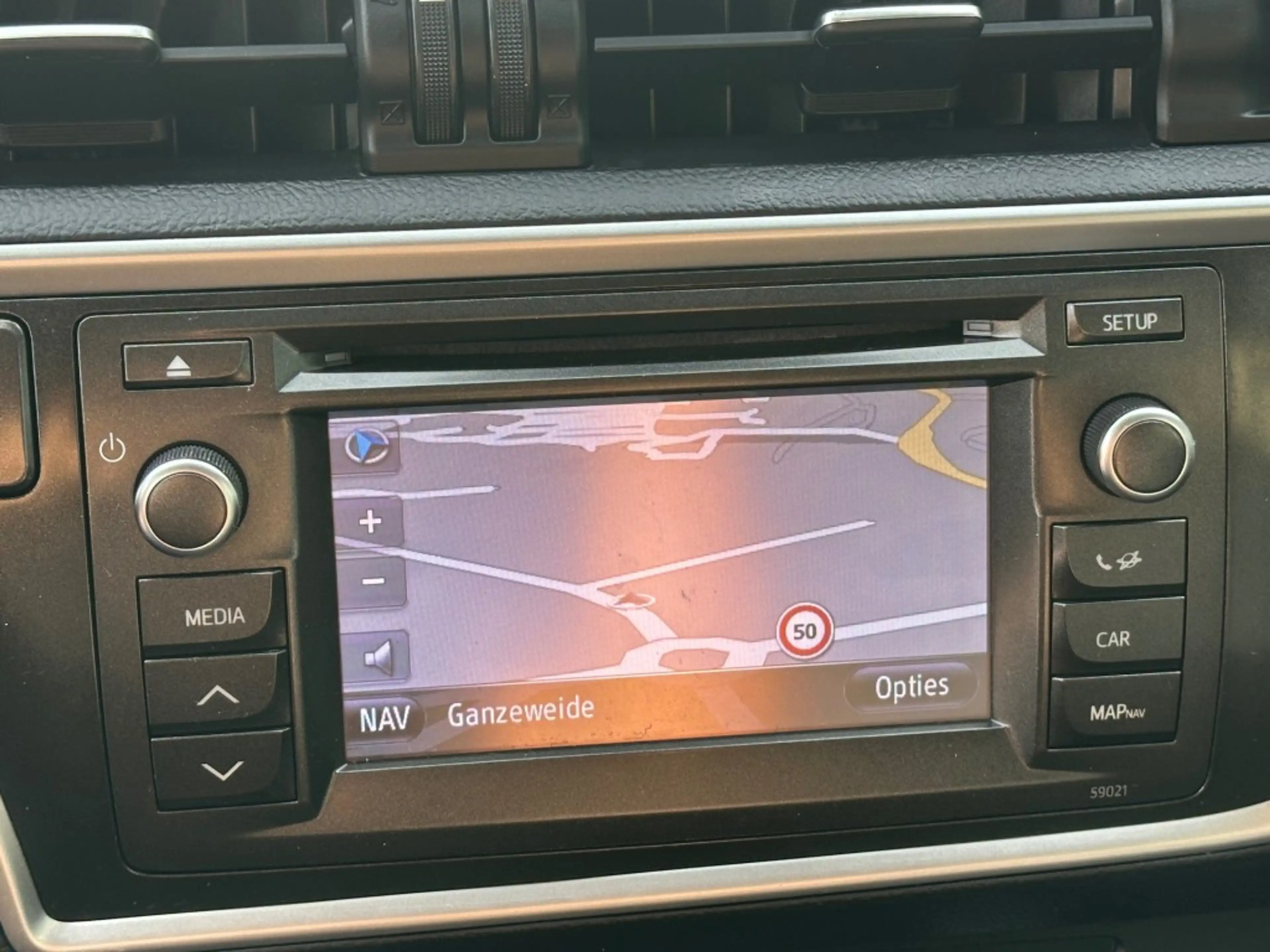 Toyota Auris 1.8 Hybrid Executive Automaat Telefoon Camera Crui — photo 19