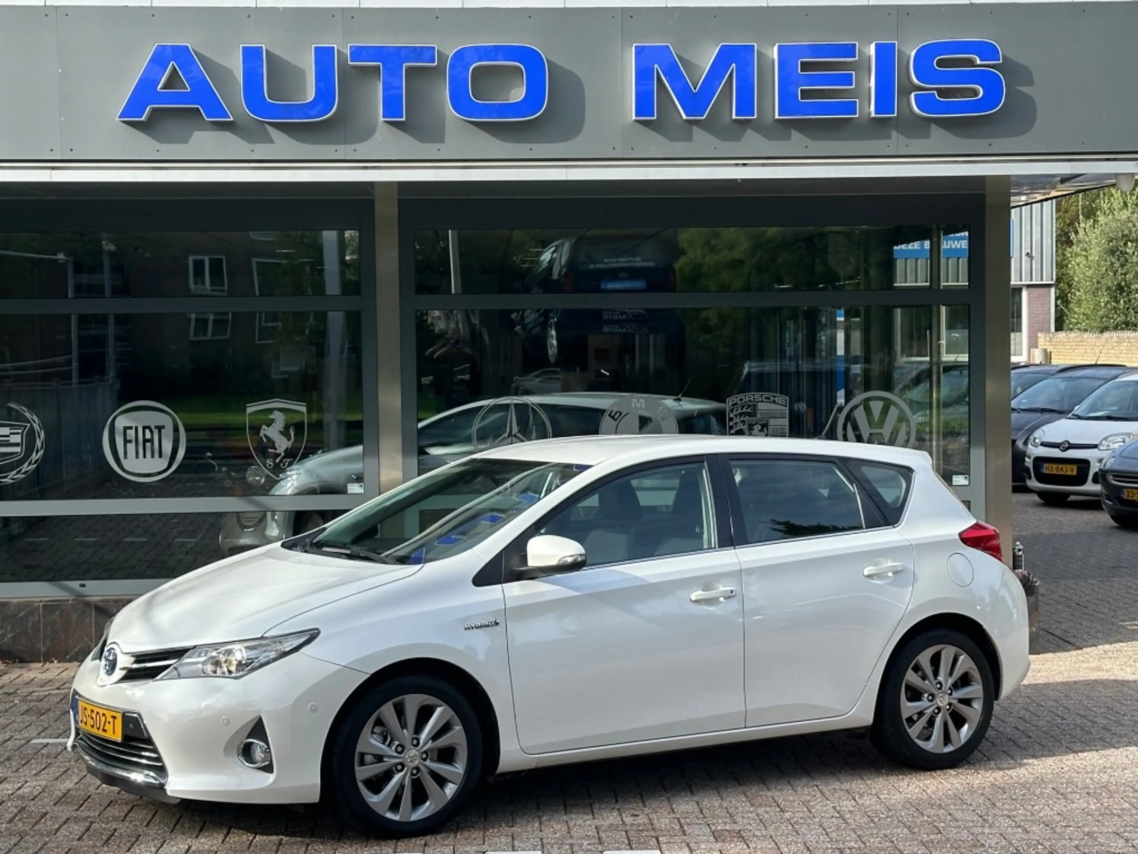 Toyota Auris 1.8 Hybrid Executive Automaat Telefoon Camera Crui