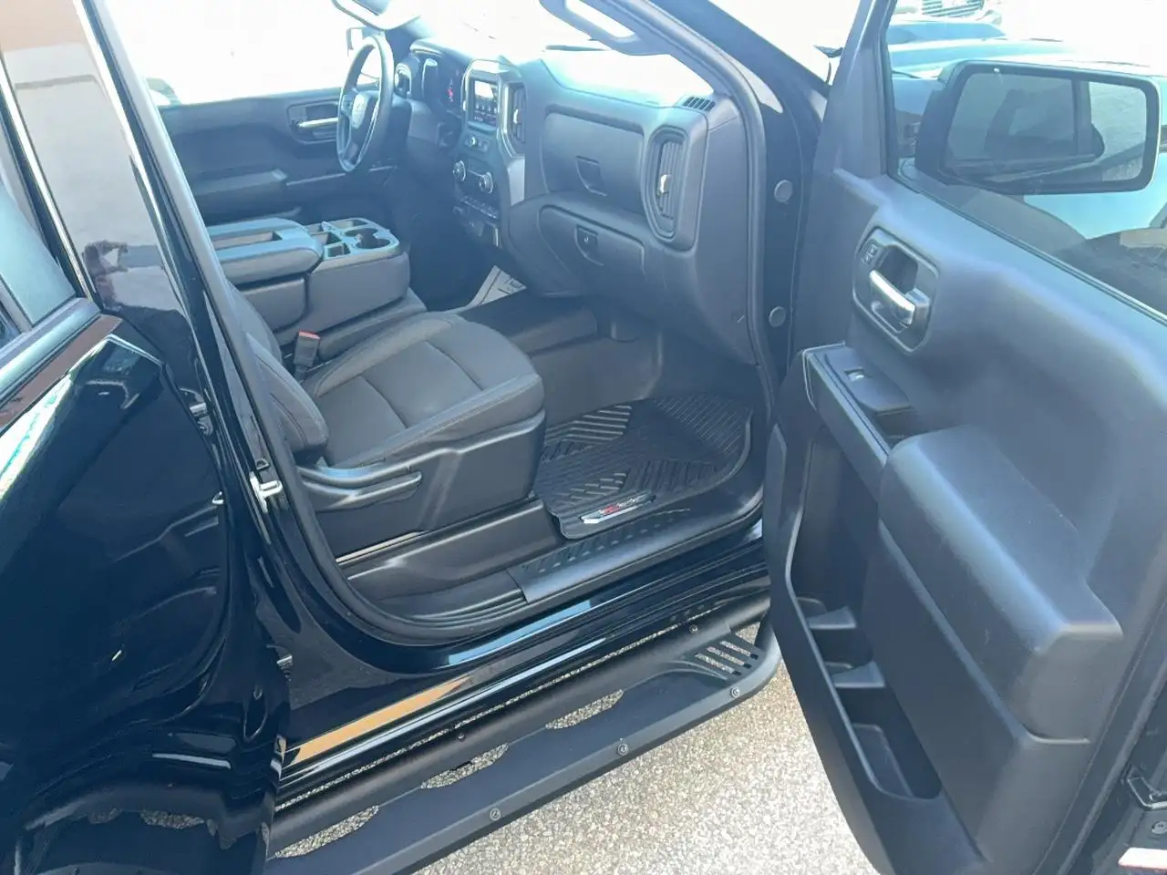 Chevrolet Silverado 1500 снимка Chevrolet Silverado 1500