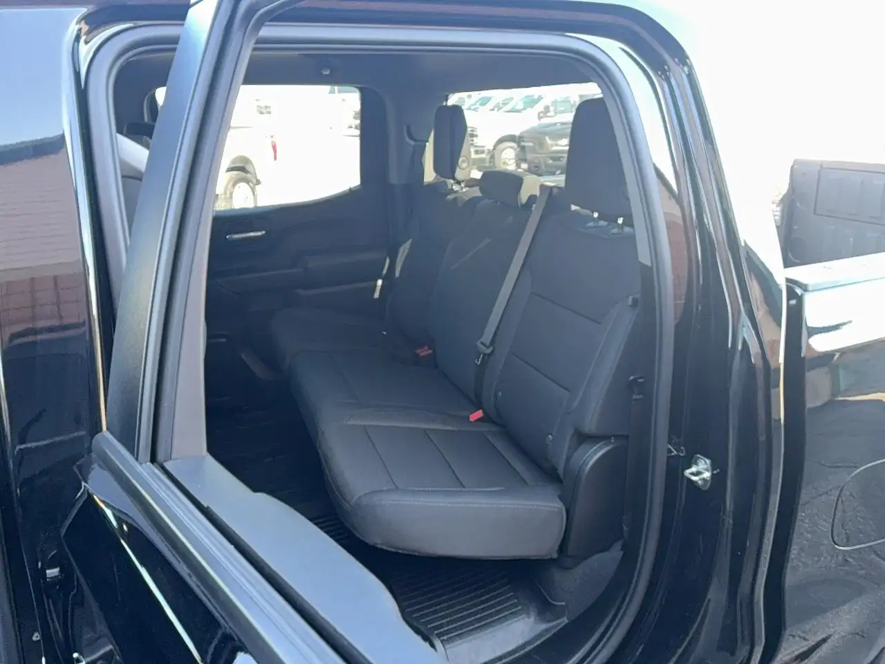 Chevrolet Silverado 1500 снимка Chevrolet Silverado 1500