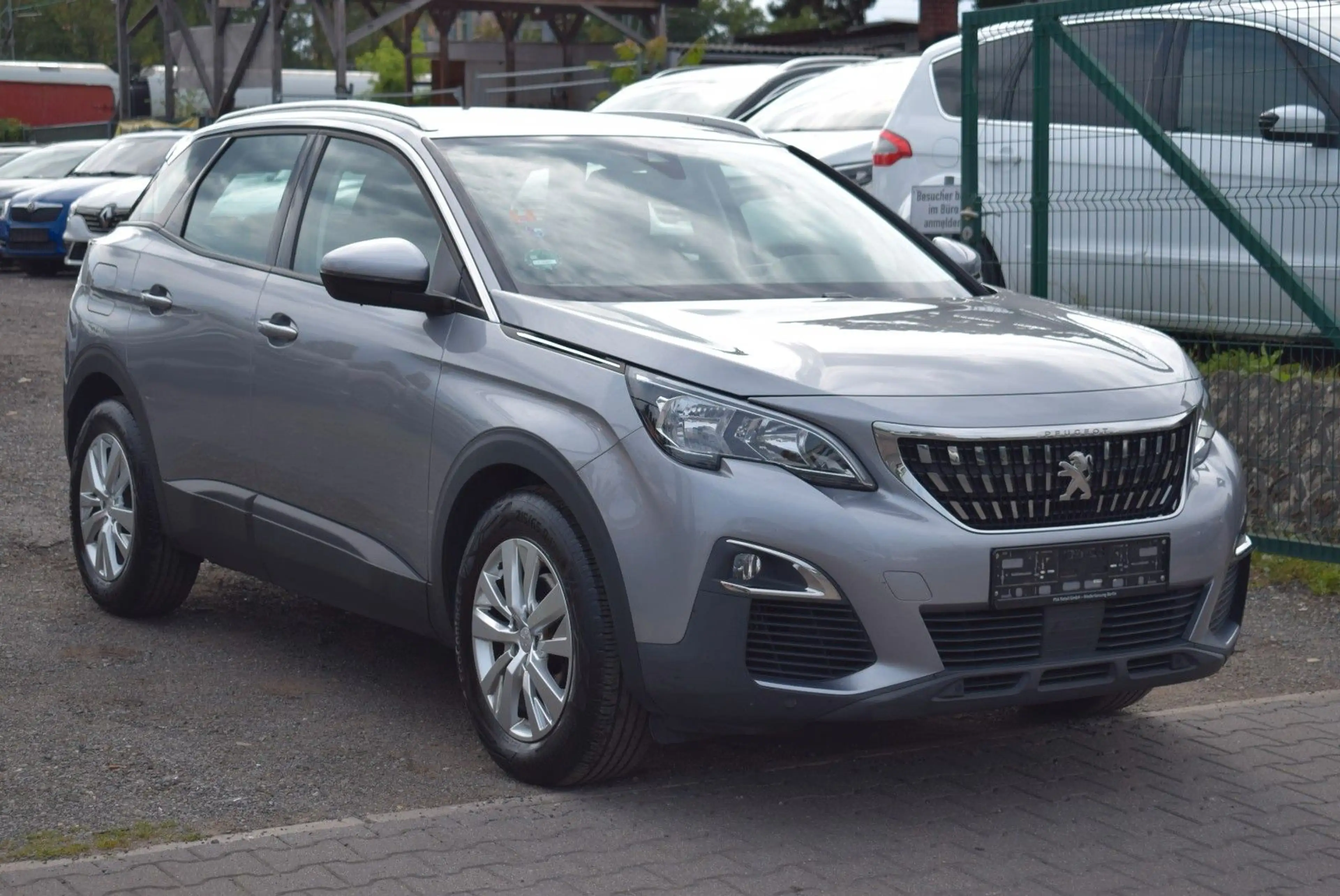 Peugeot 3008 Active — photo 2