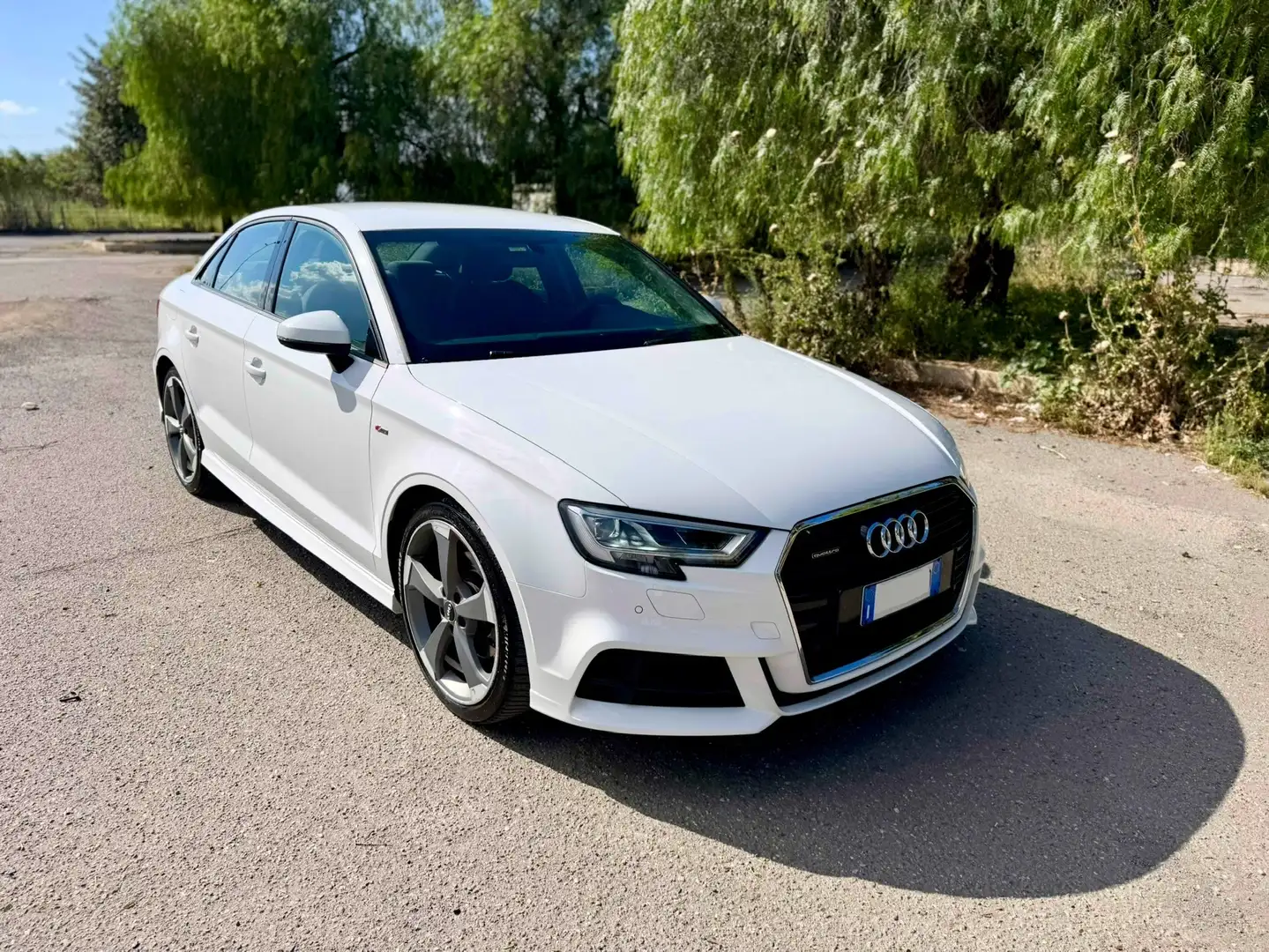 Audi A3 S-Line 2.0 tdi 184cv s-tronic - 1