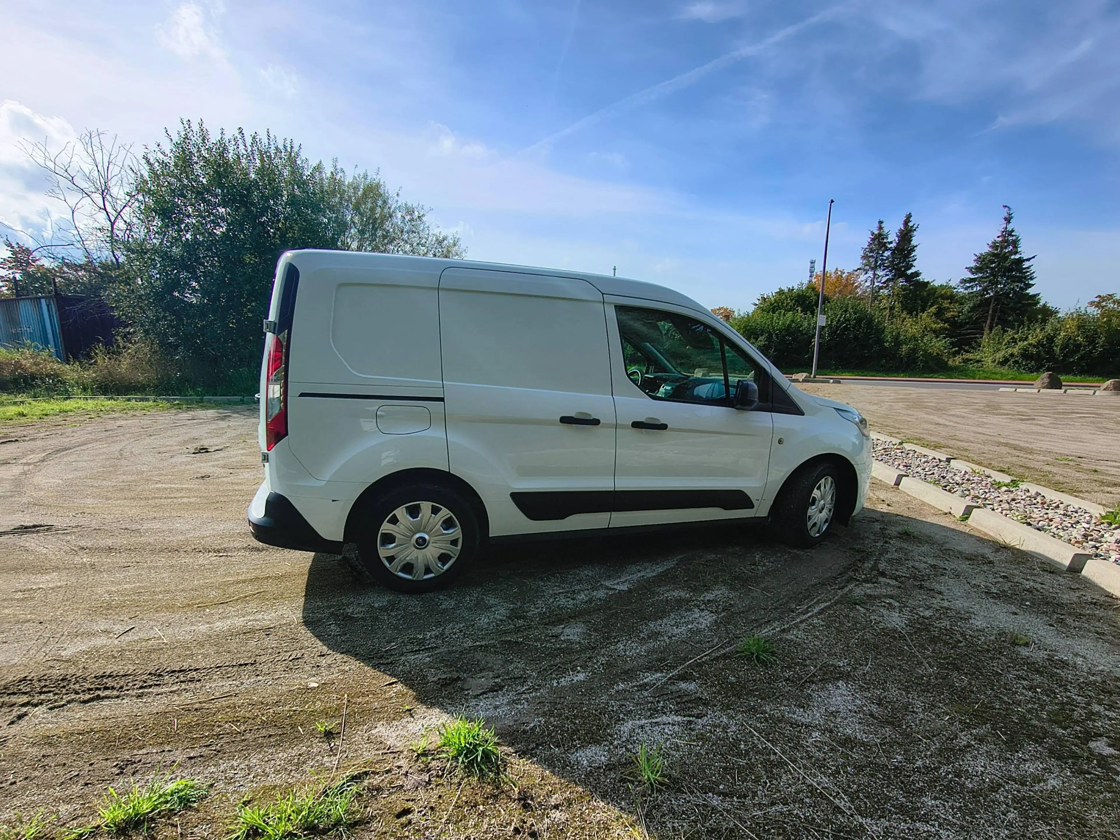 Ford Transit Connect Kasten Trend mit Laderampe Klimaanlage — photo 10
