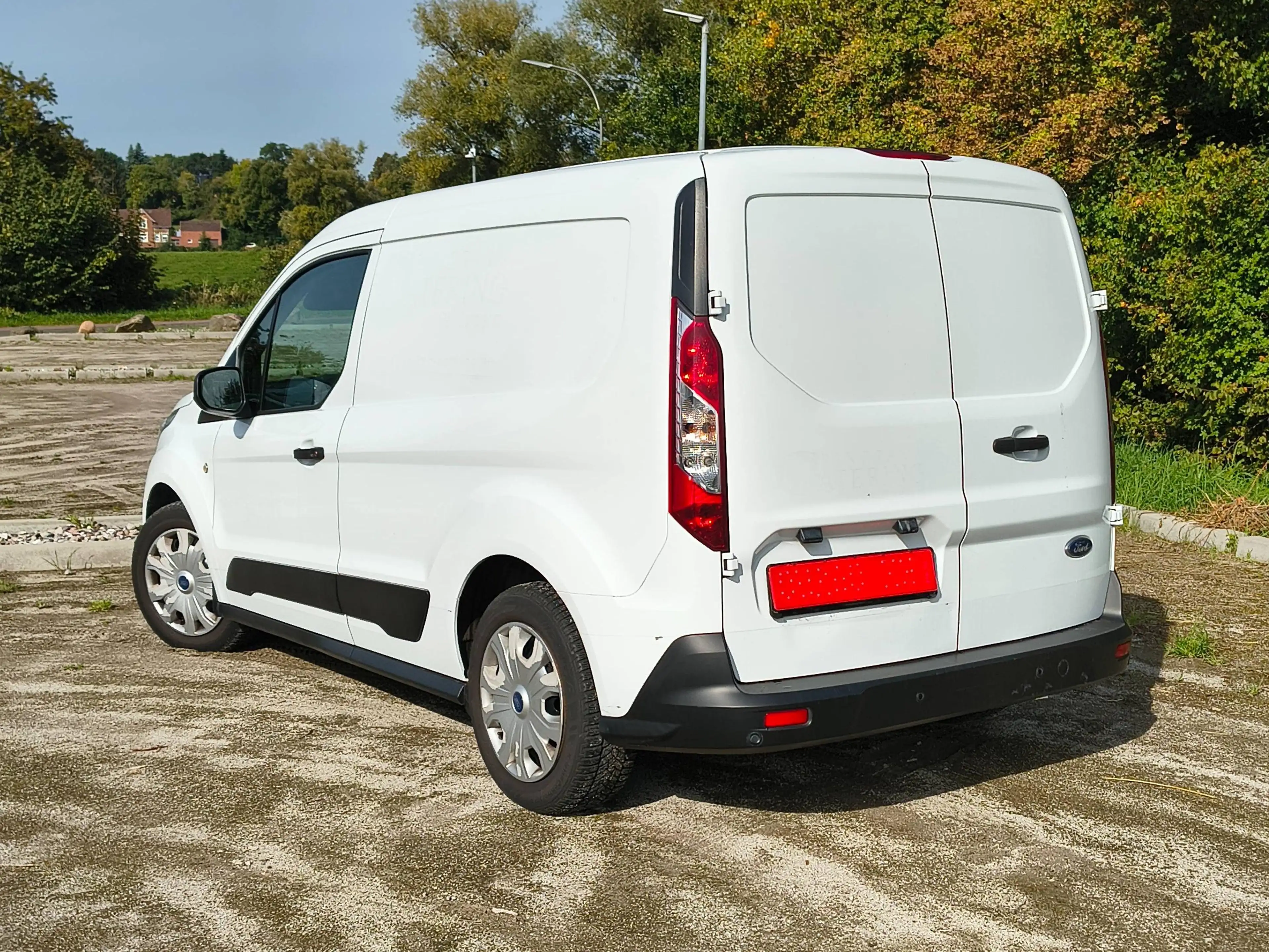Ford Transit Connect Kasten Trend mit Laderampe Klimaanlage — photo 5